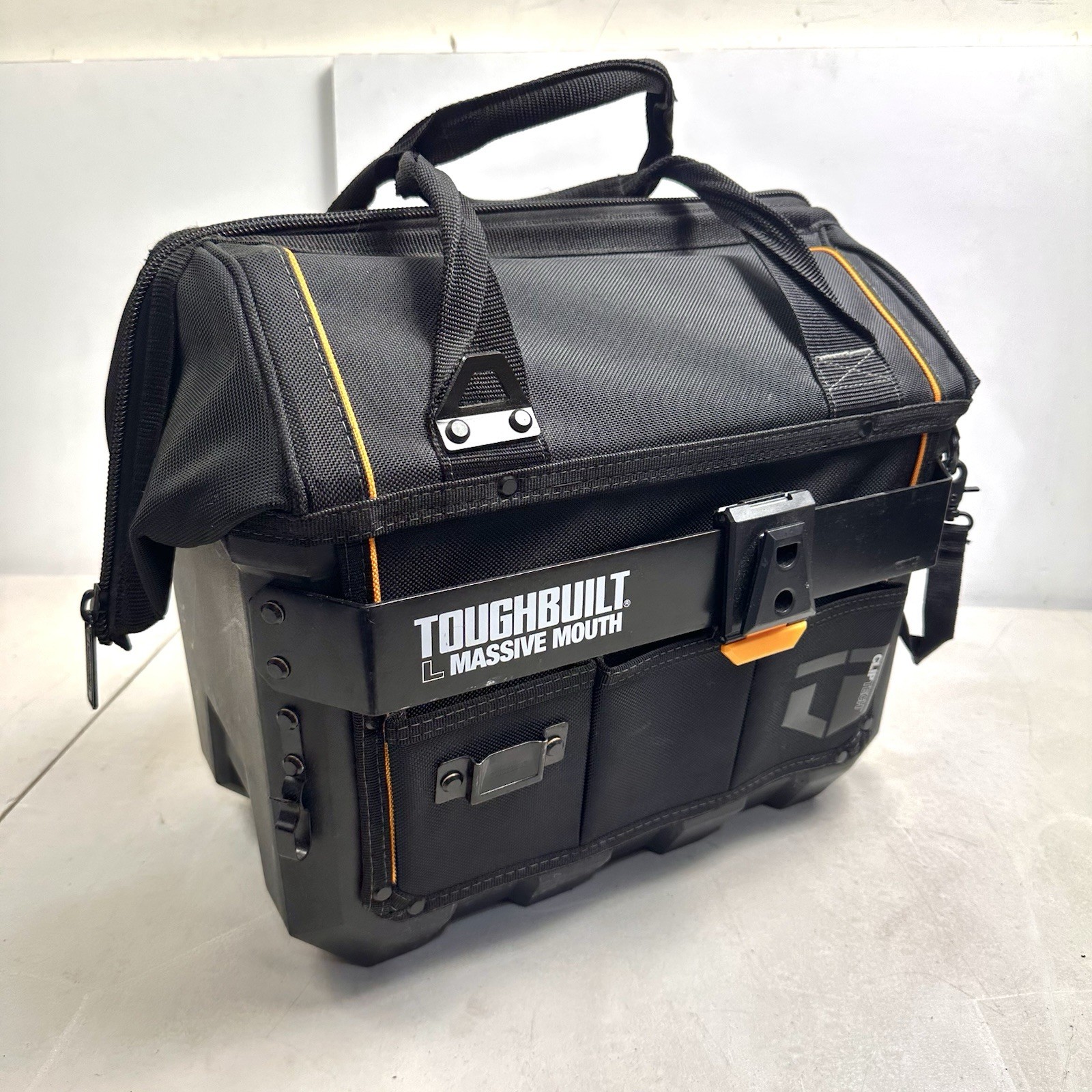 ToughBuilt L Massive Mouth Black Waterproof Storage Clip Pouches Tool Bag 238189