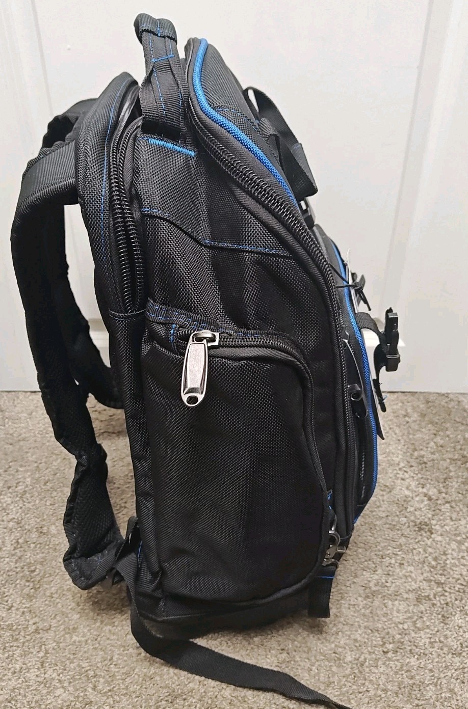 Kobalt Tool Backpack Hard Molded Base FFE 33 Pockets 19*15*8 #2416964