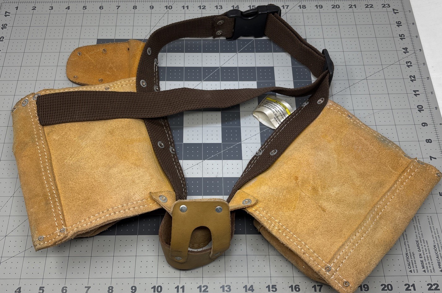 Voyager 63392 Split Leather Carpenter’s Adjustable Tool Belt Tan Riveted