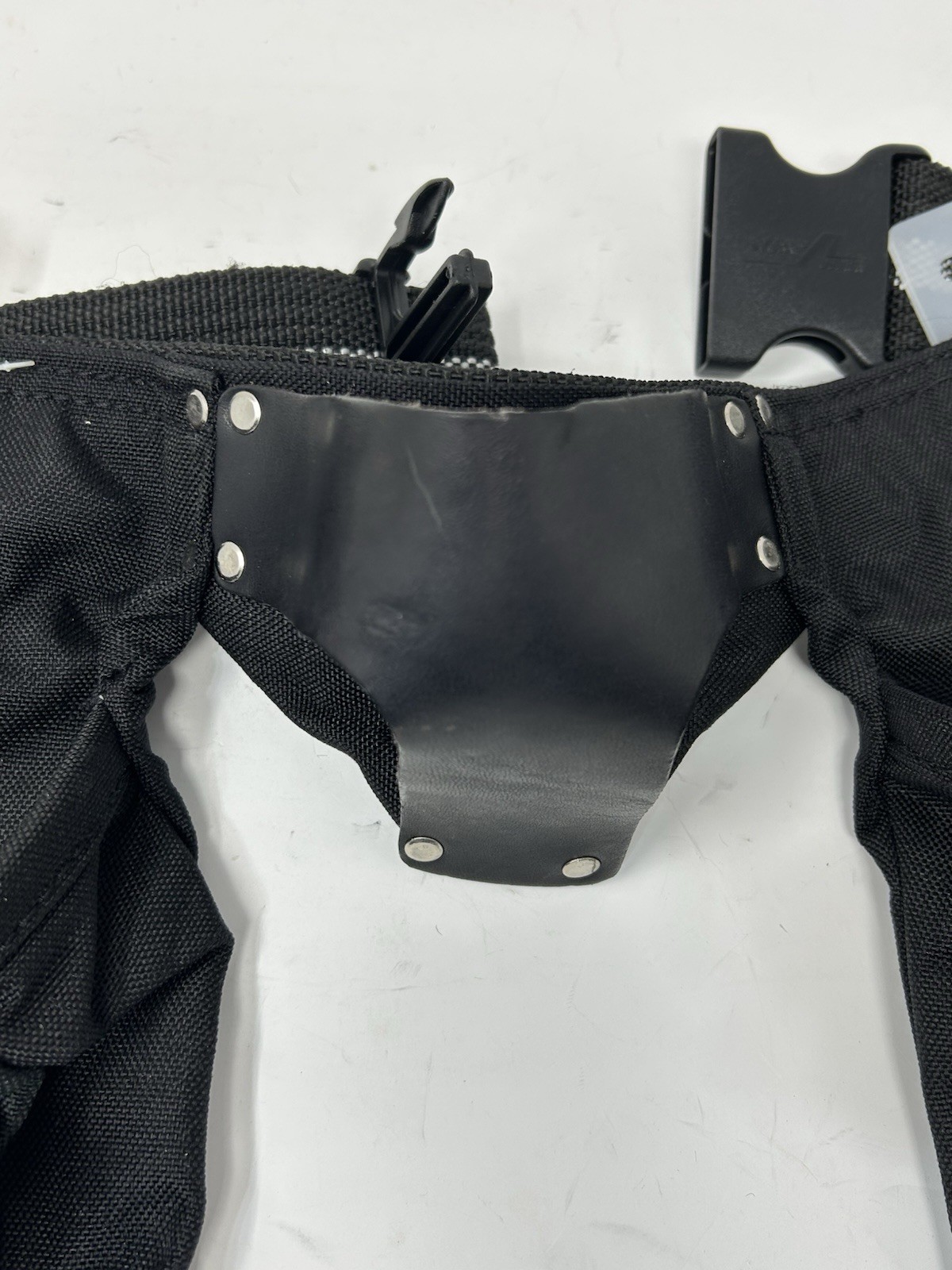 Rooster Silver Series Carpenters Tool Belt – Apron Black Cordura Nylon / Leather