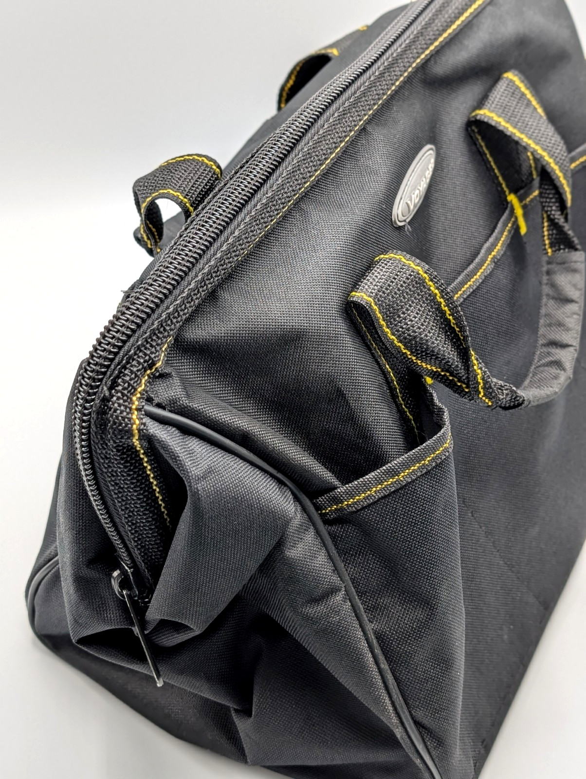 Voyager 18 Pockets Tool Bag 15” 61469