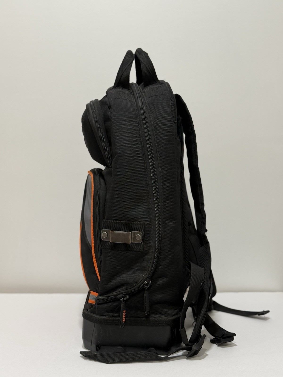 Klein Tools Tradesman Pro Large Nylon Tool Backpack Hard Bottom Black/Orange