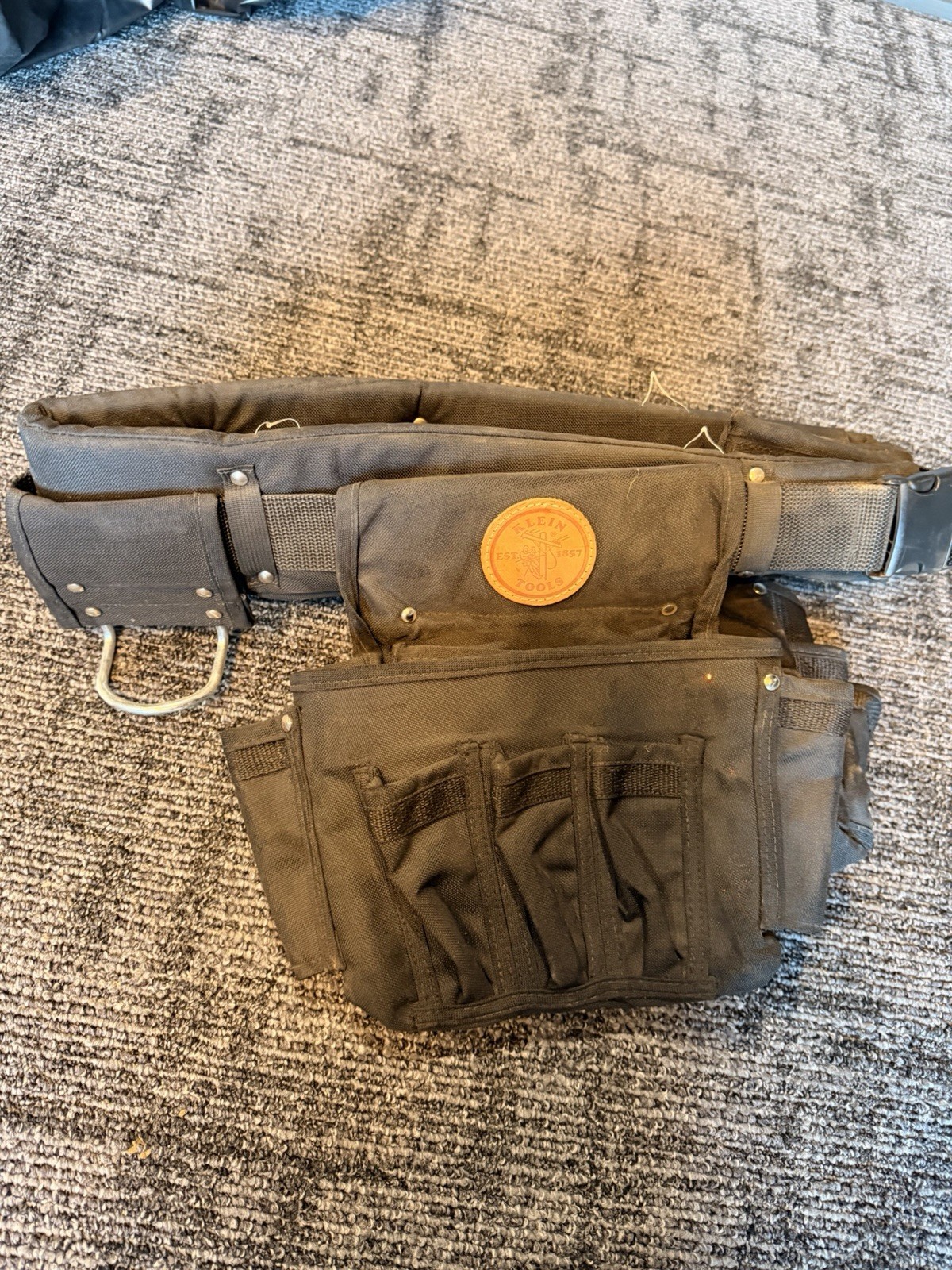 Klein Tools Professional Tool Belt.Boulder Bag Combo – 21 Pockets.Medal Loop USA