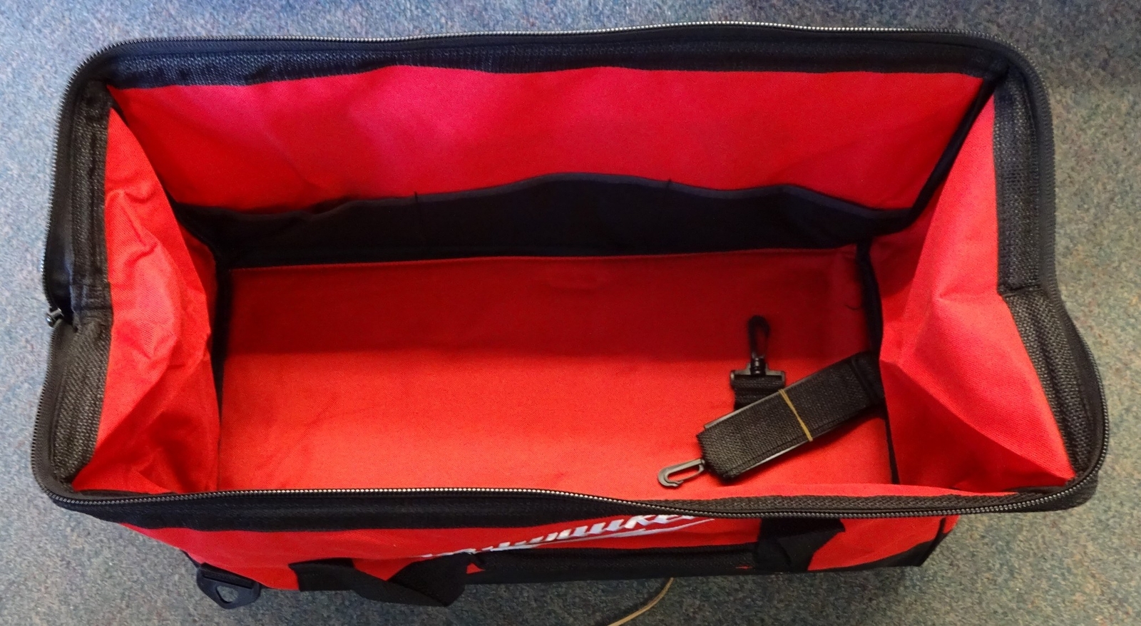 Milwaukee 50-55-3540 Heavy Duty Soft Side Contractor Bag 22″ x 12″ x 12
