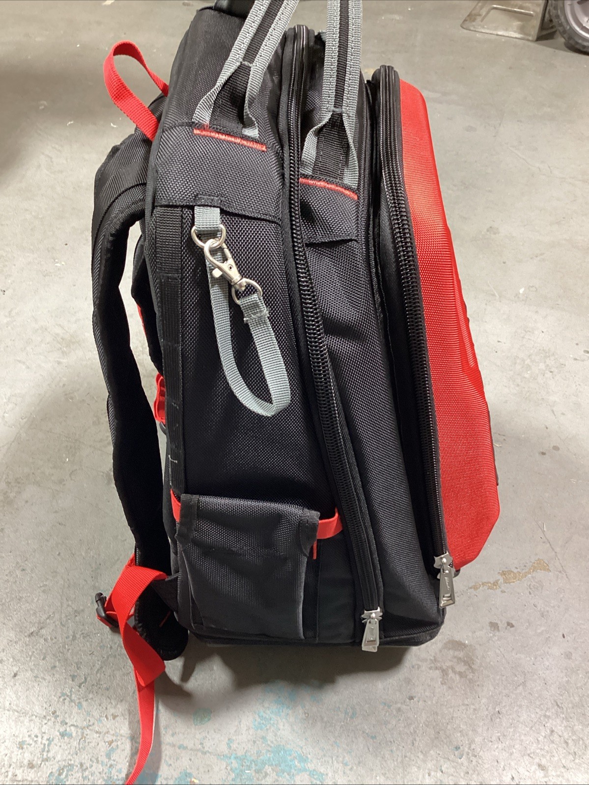 Milwaukee 48-22-8301 PACKOUT 15″W x 19.”H Impact-Resistant Backpack…NEW