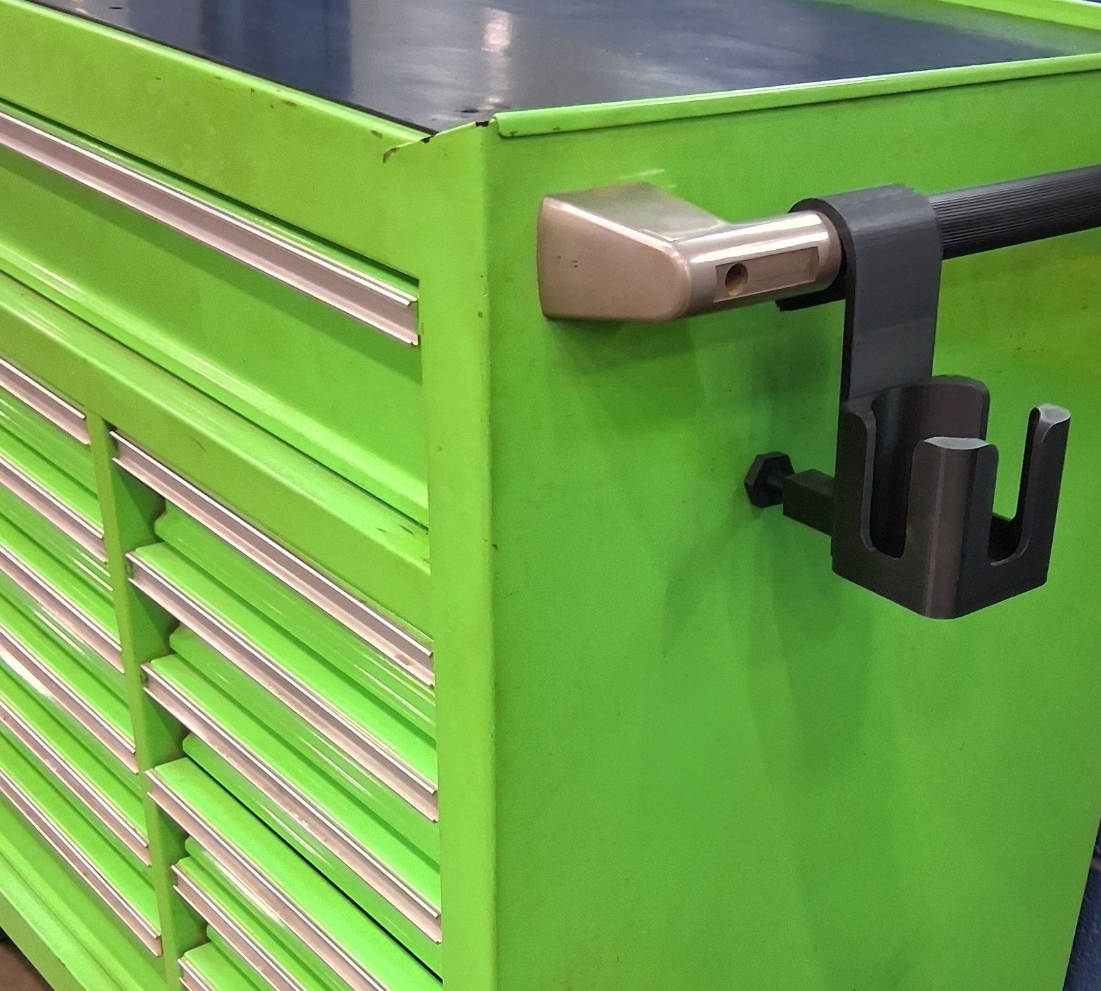 Tool Box Handle Can/Bottle Holder/Hanger with Adjustable Foot for Stability.