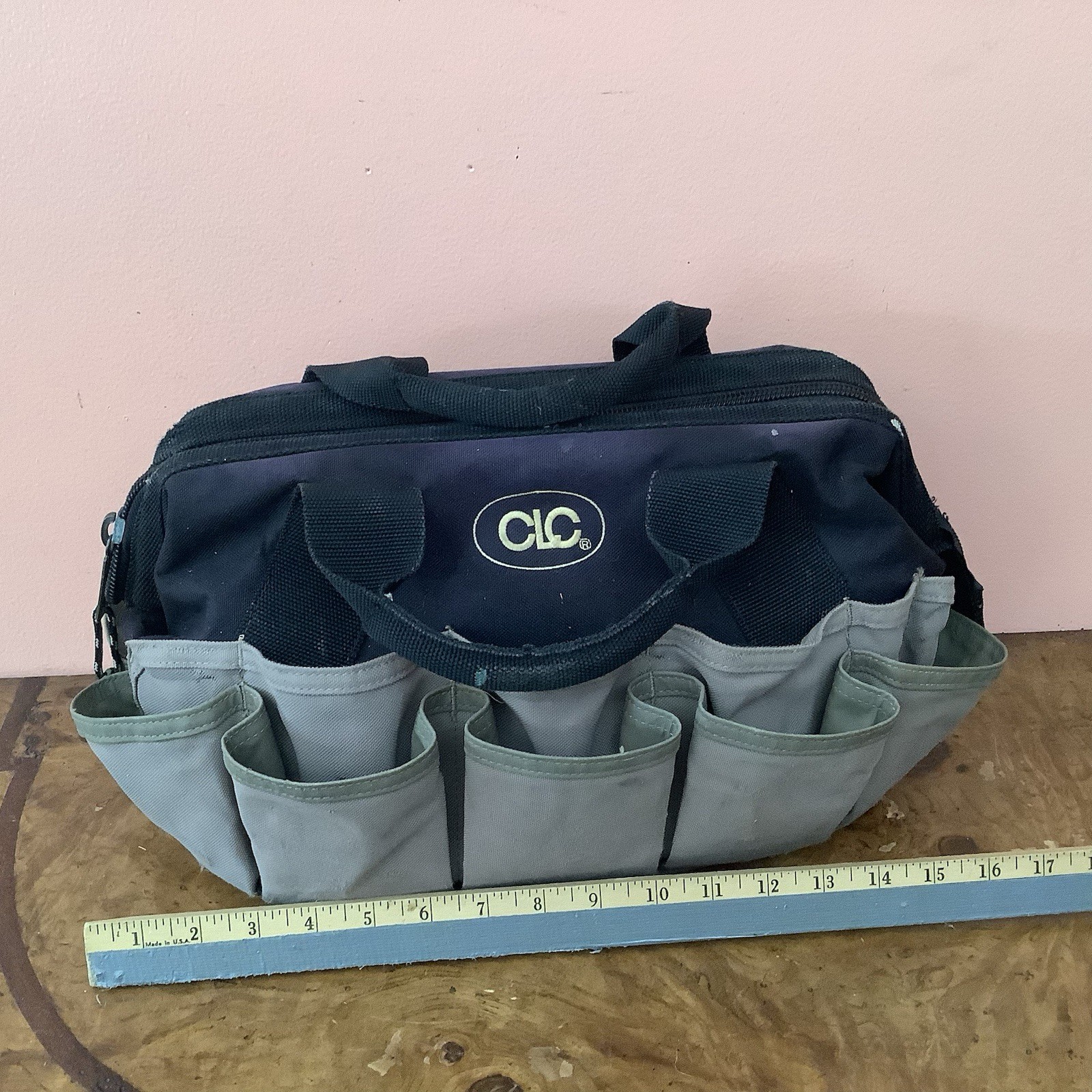 CLC 25 Pockets Pouch Tool Bag Box Tote Top Zip Closure 17” X 10” X 9”