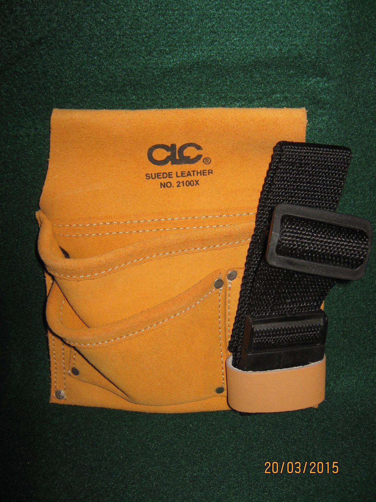 Carpenter’s Nail Pouch (8″ x 9″s) by Custom Leather Craft with Belt + New Tie