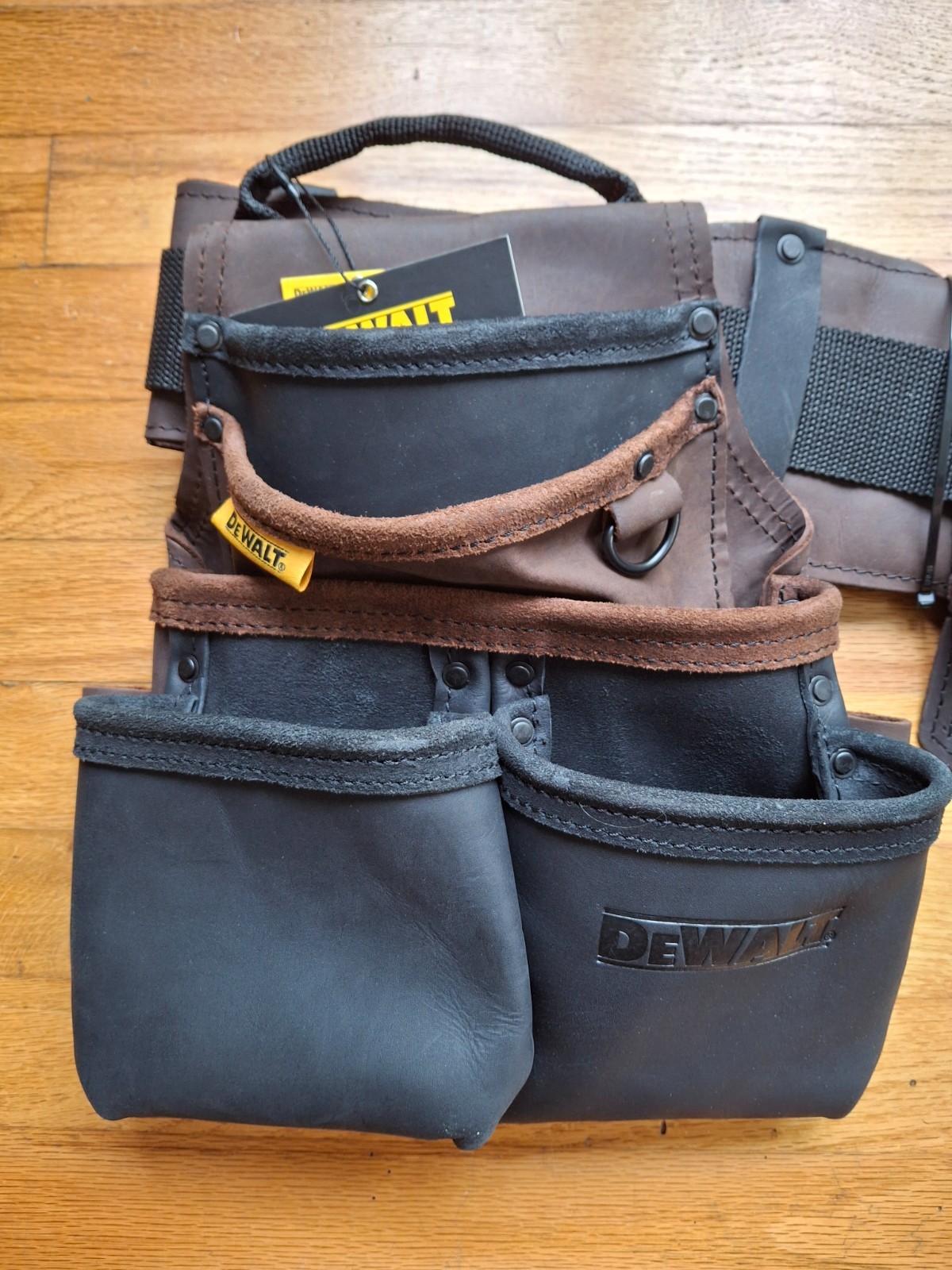 DeWalt DWST550113 Leather Tool Rig – Tool Apron – New