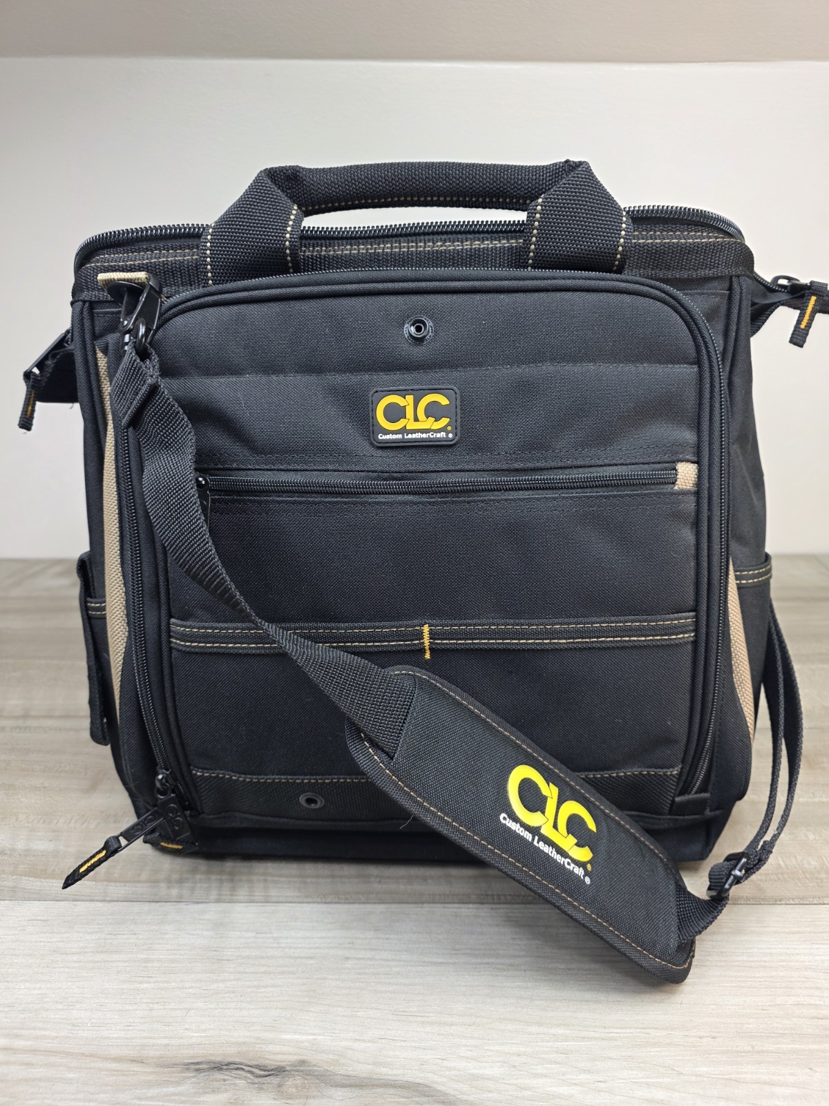 CLC Custom Leathercraft1537 Multi-Compartment Tool Carrier, 30 Pocket, 13 Inch