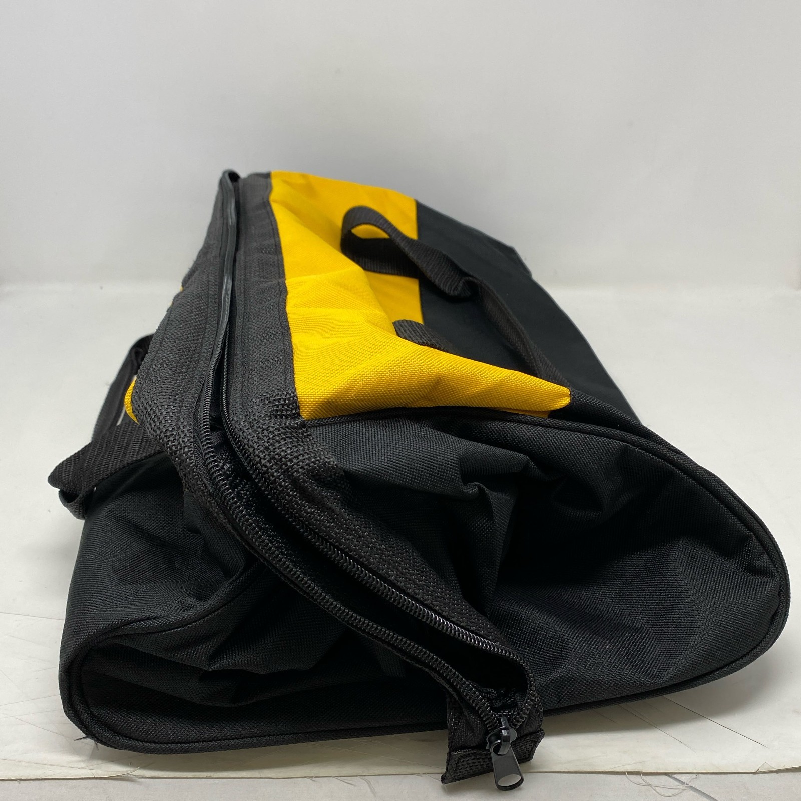DEWALT 13x10x9 Ballistic Nylon Tool Bag N381993 Black/Yellow