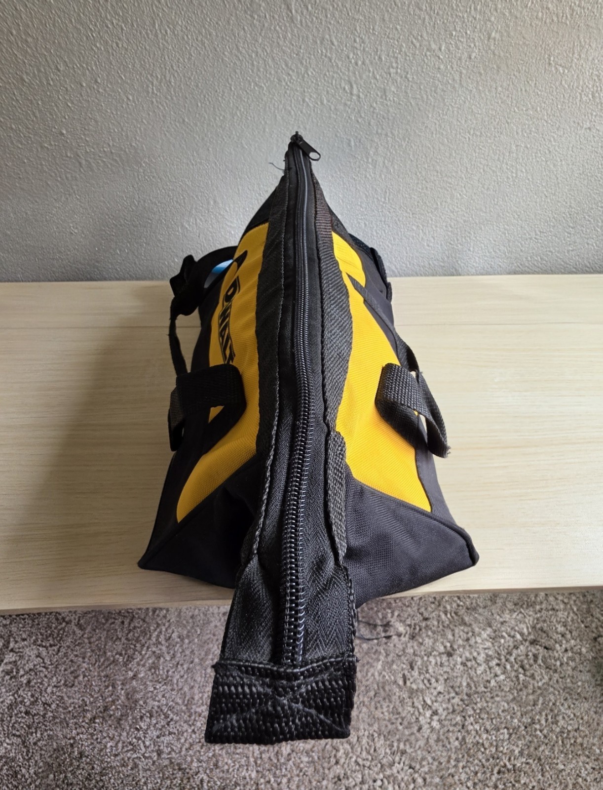 DeWALT Small Canvas Tool Bag – Black & Yellow – Excellent Condition