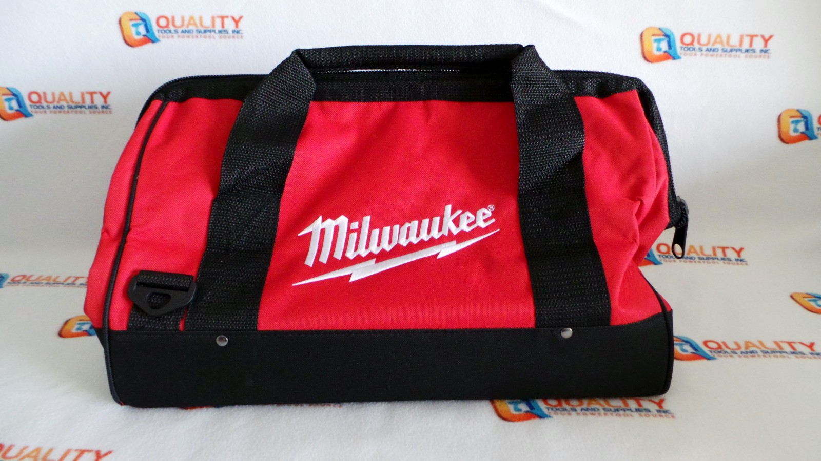 New Milwaukee 16″ x 10″ x 10″ Canvas Contractor Tool Bag with 6 inside pockets
