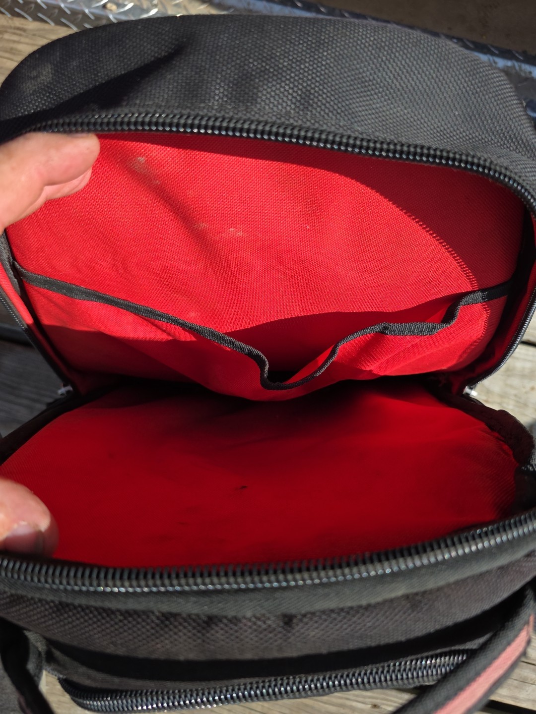 Milwaukee Tool Backpack Black/Red Fabric Multiple Compartments – Fast Shipping!