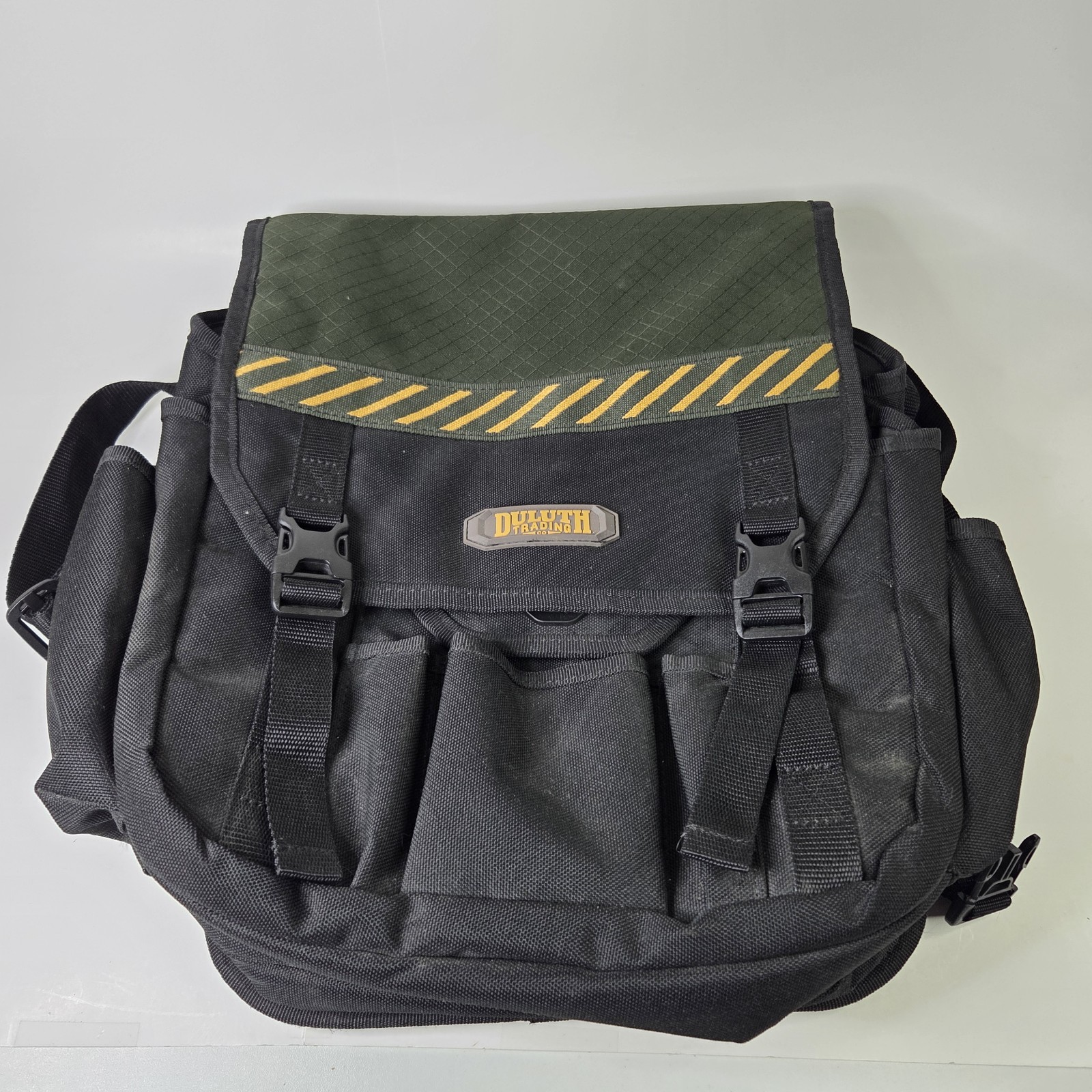 Duluth Trading Co Electrician Tool Laptop Storage Shoulder Bag Black Green