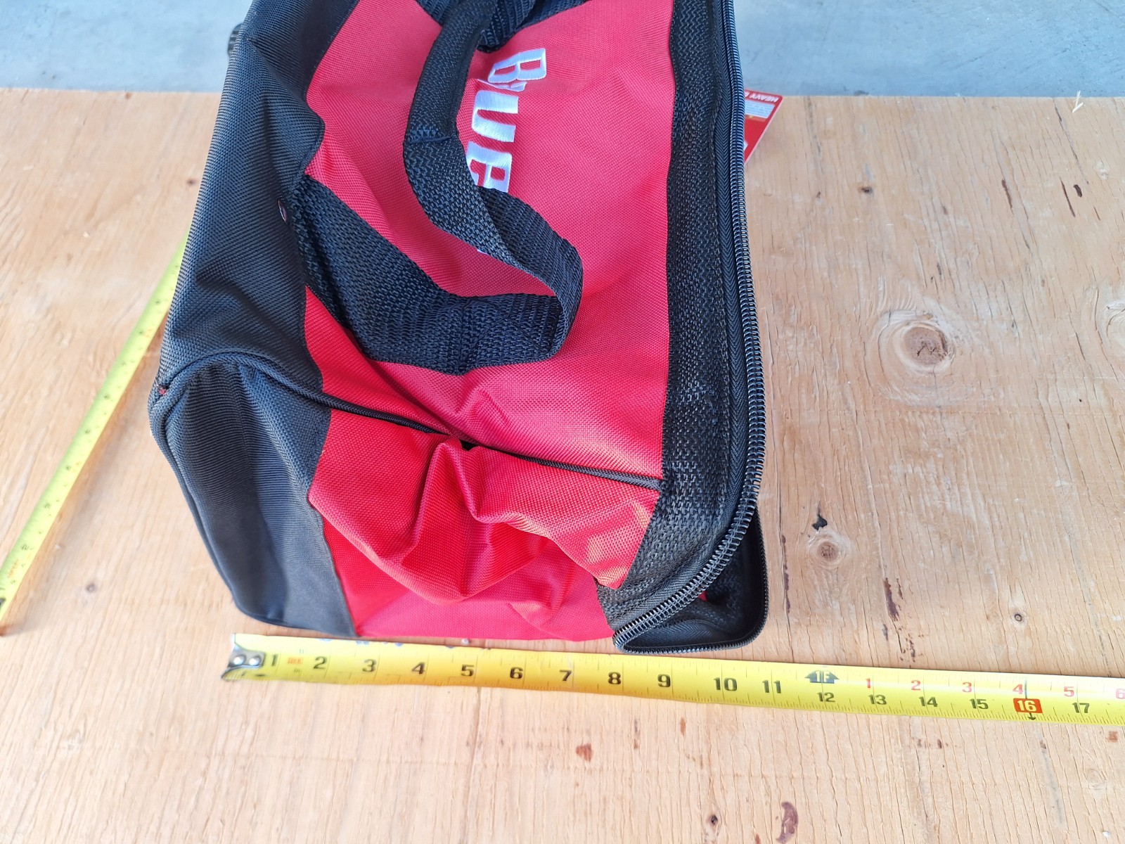 New Bauer 16 In. Tool Bag With 6 Pockets Heavy duty with shoulder strap