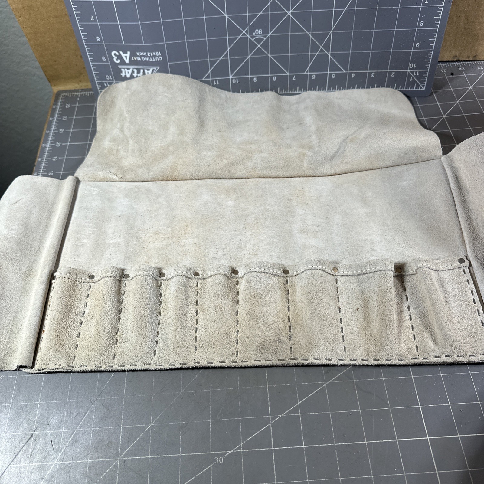 Vintage Nicholas Top Grain Cowhide Leather Tool 9 Slot Chisel Pouch 471