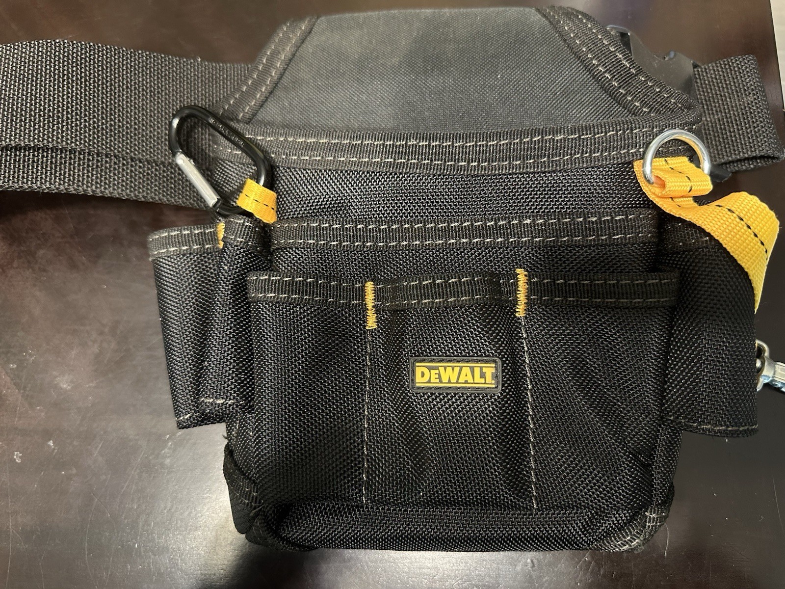 DEWALT Tool Belt Pouch Medium Black Polyester Utility Work Organizer Holster-NEW