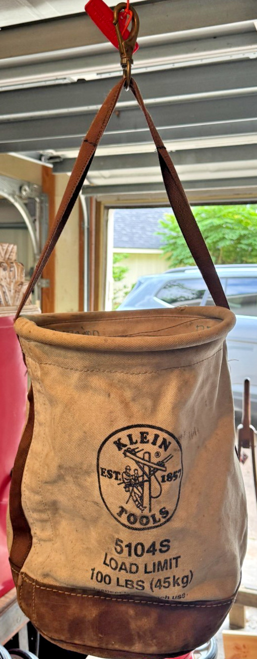 Klein Tools 5104S Canvas & Leather Bottom 16″ X 12″ Lineman’s Bucket