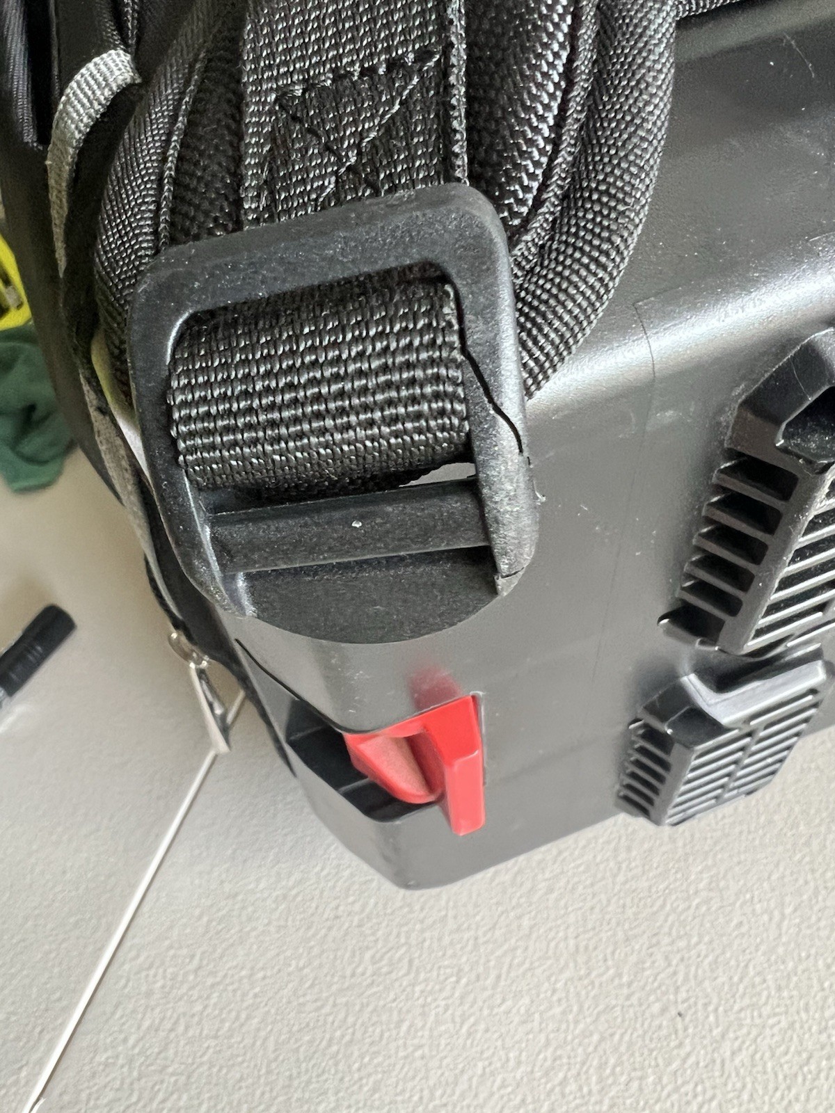 Milwaukee 48-Pocket Tear-Resistant PACKOUT Modular Storage Backpack NEEDS REPAIR
