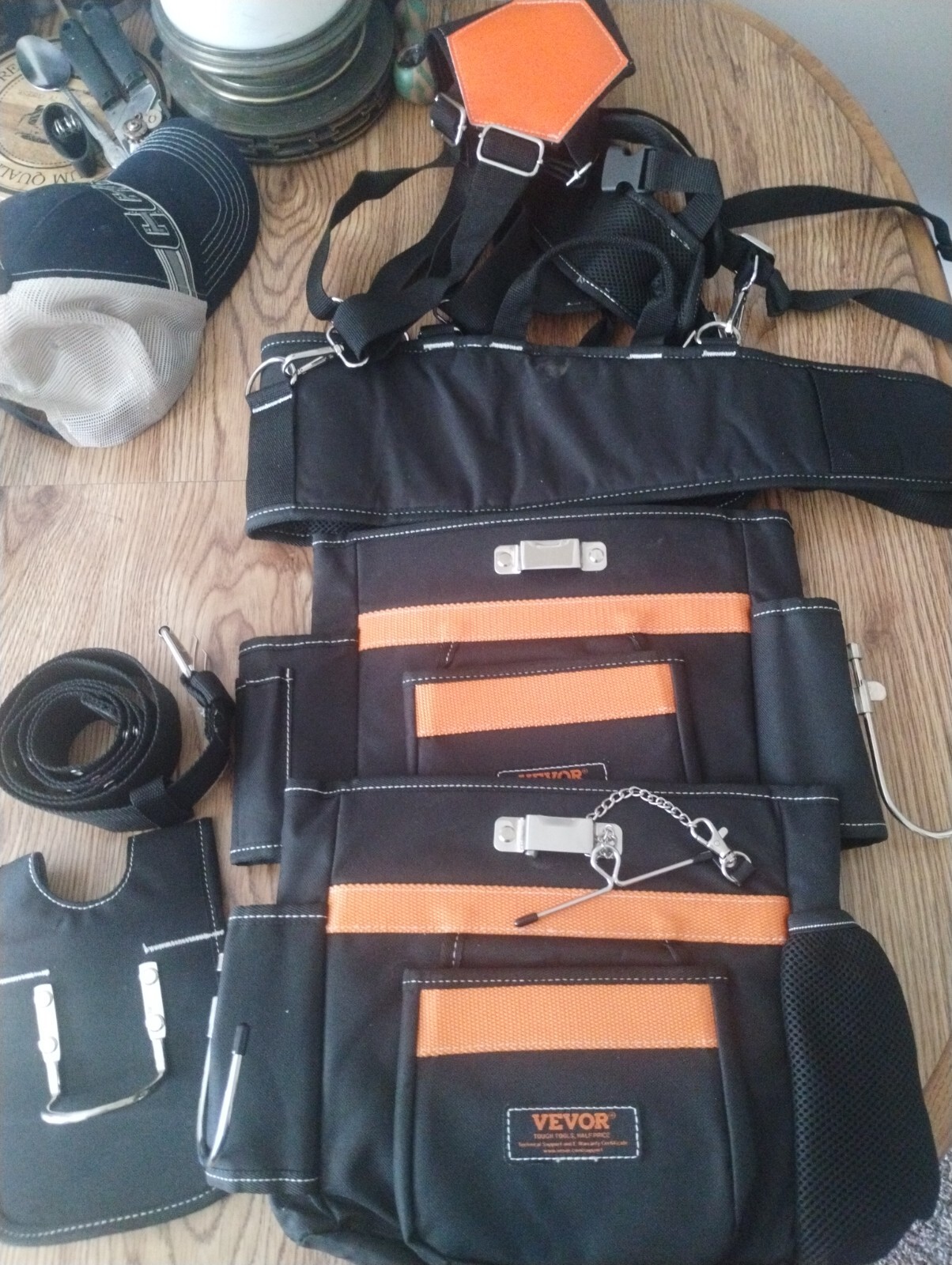 Brand new VEVOR Tool Belt with Suspenders 600/1680D Polyester/1250D Nylon/Leathe