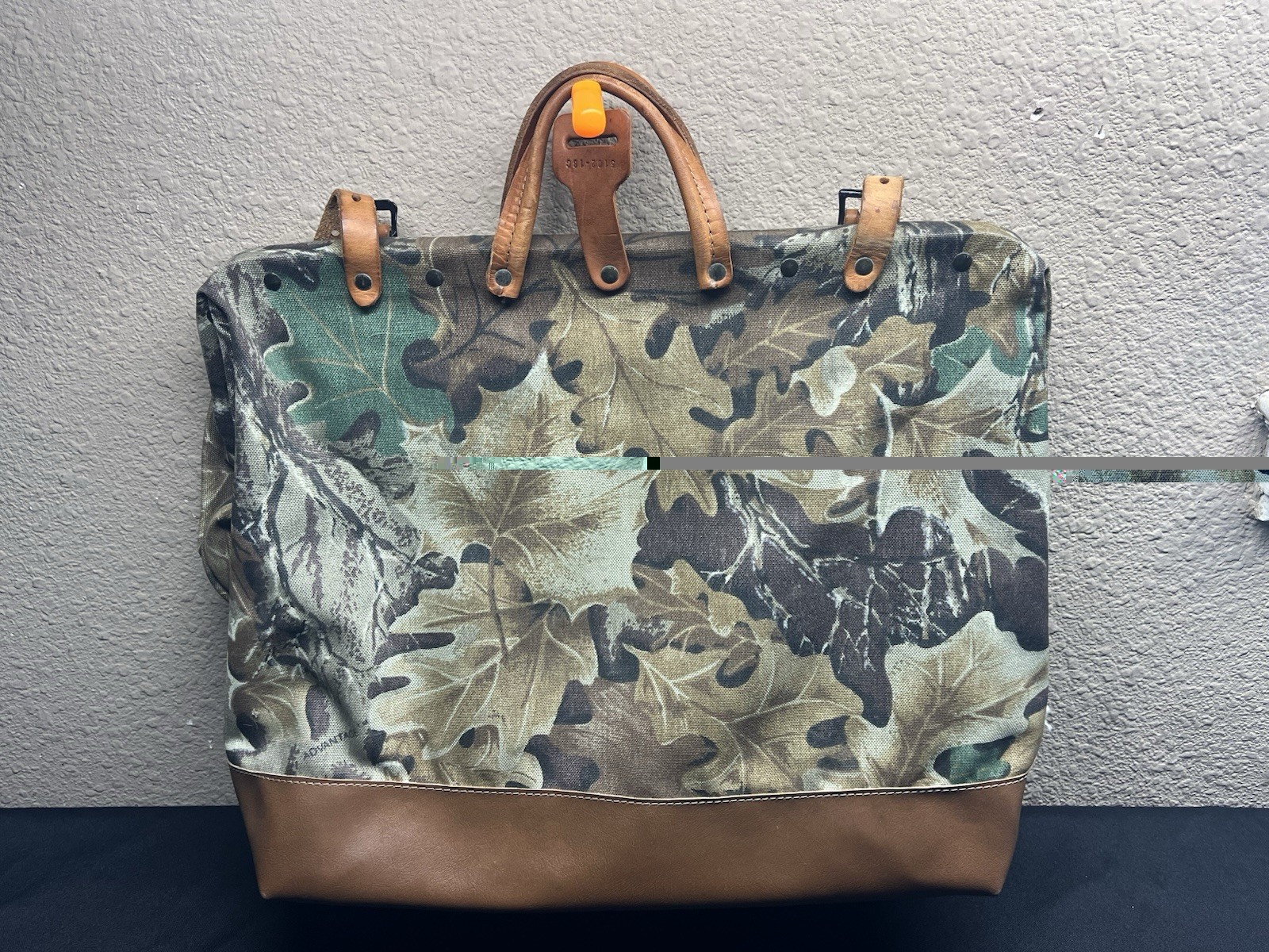 Klein Tools 5102-18C VTG Camo Bag Realtree Advantage Pattern USA Leather Canvas