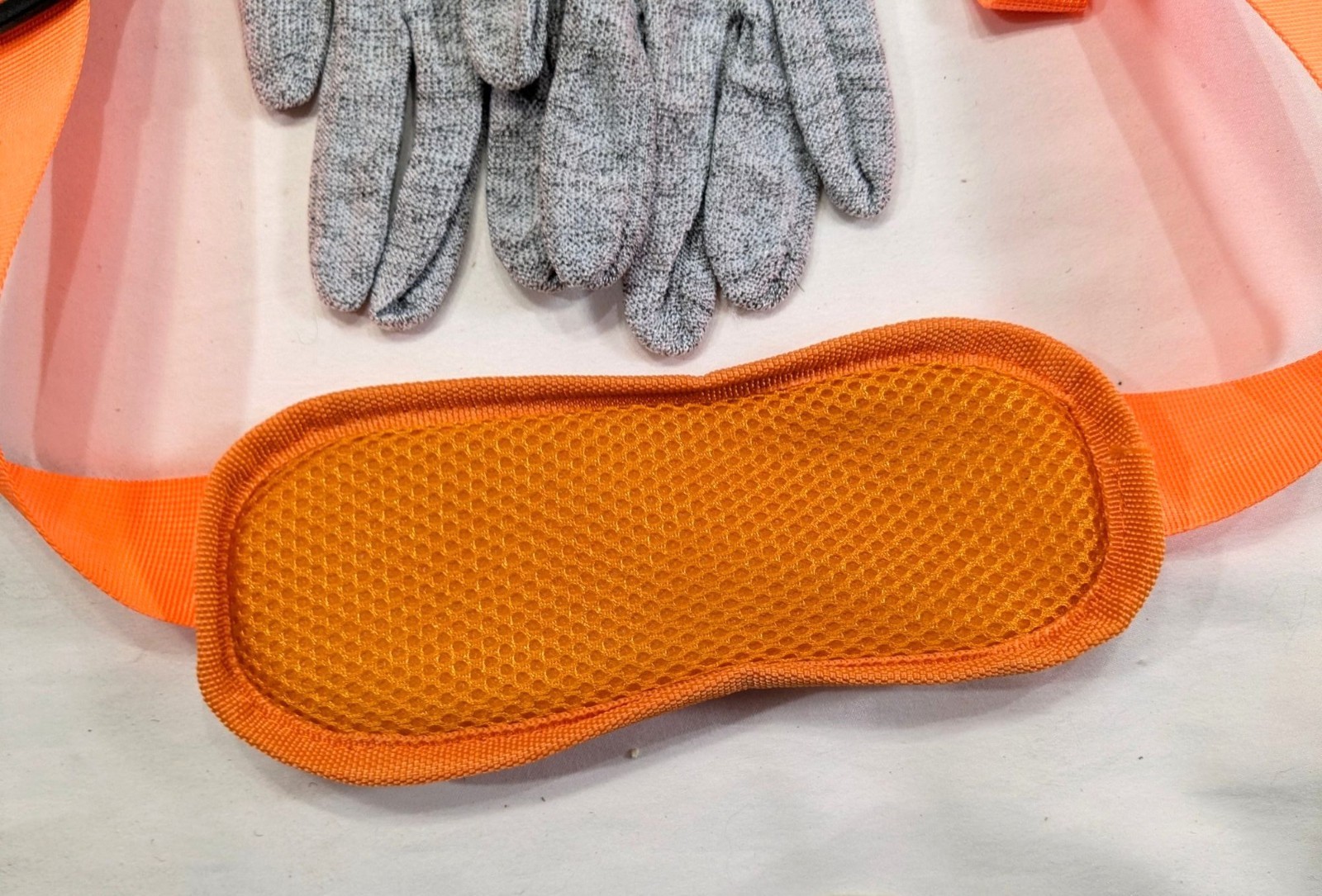 Heavy-Duty Shoulder Trimmer Tool Strap & Cut-Resistant Gloves Set Adjustable