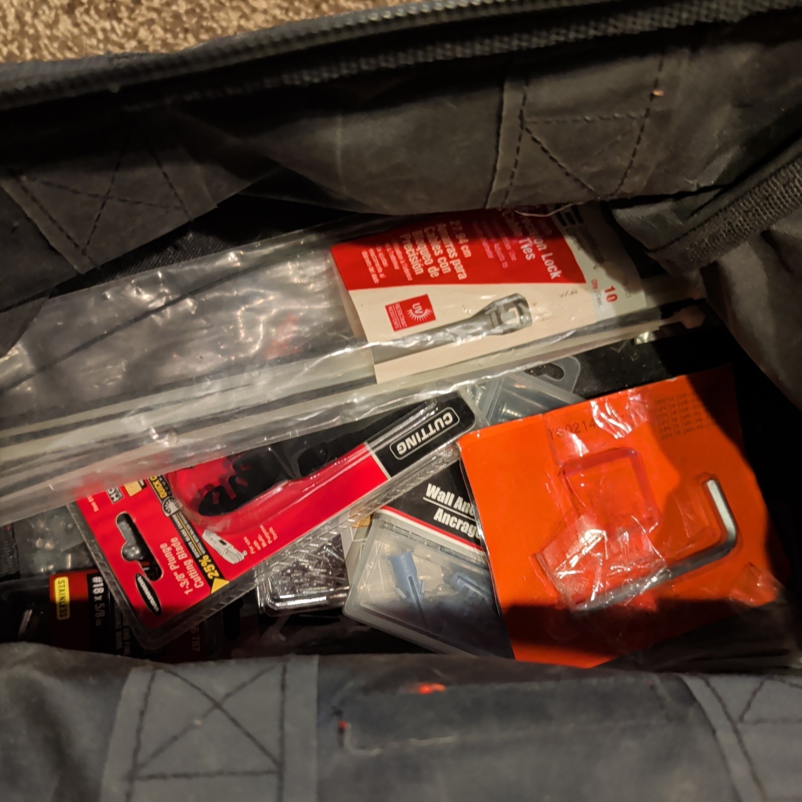 Craftsman 13 in. W X 9.75 in. H Wide Mouth Tool Bag 6 pocket with extra stuff