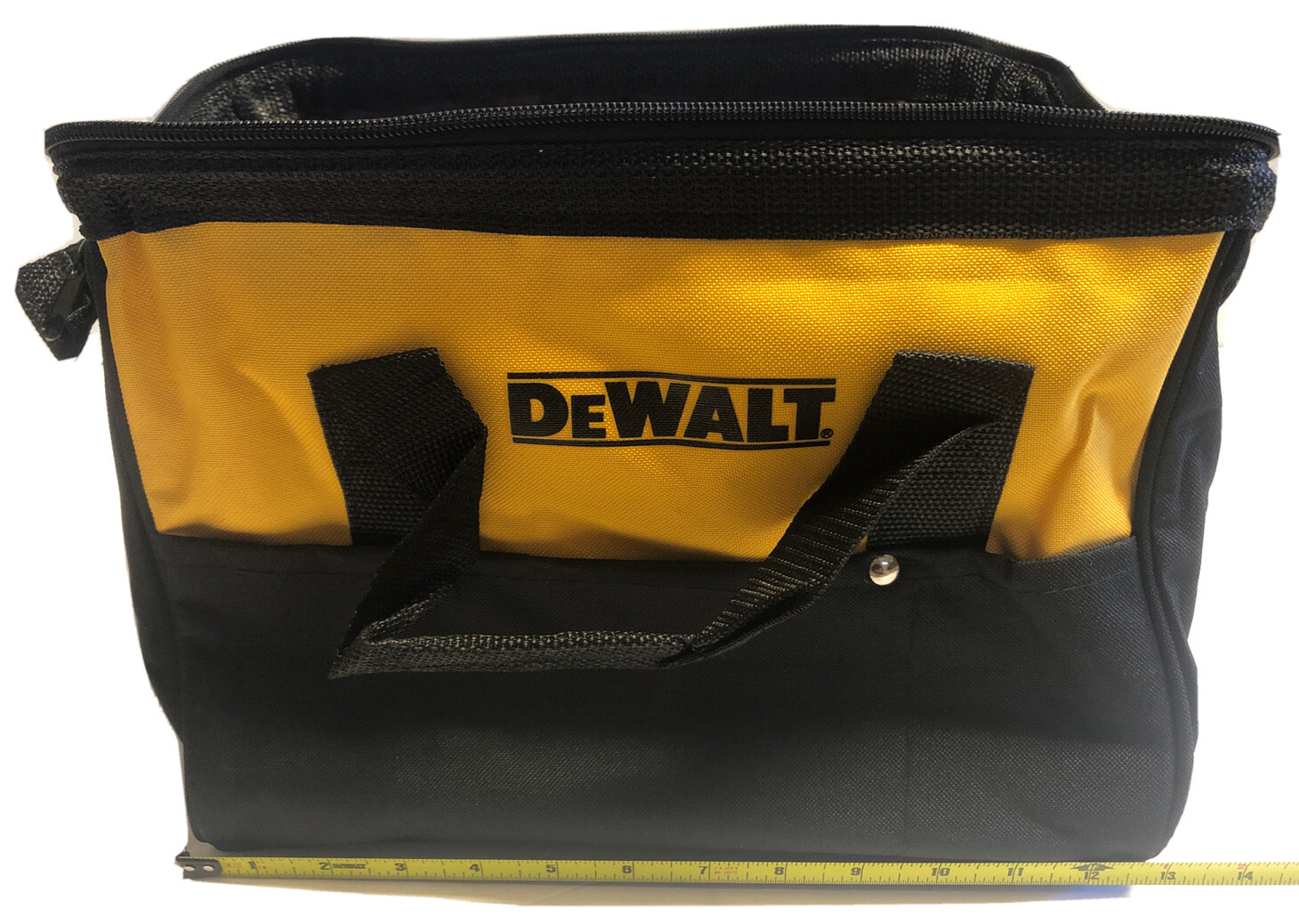 NEW DEWALT 13″ X 10″ X 9″ Heavy Duty Nylon Medium Tool Bag w/ 6 Pockets + Skids