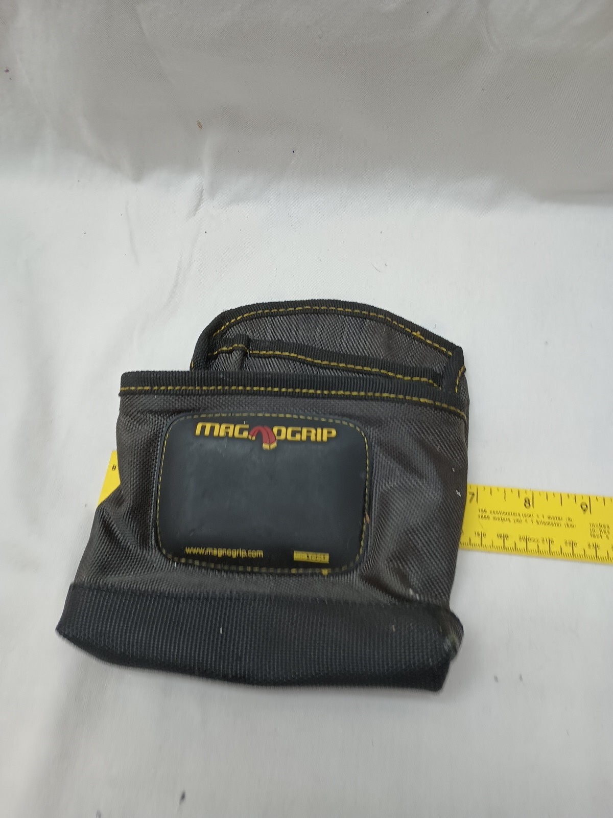 6.5 In. Platinum Pro Magnetic Clip-On Nail Utility Pouch