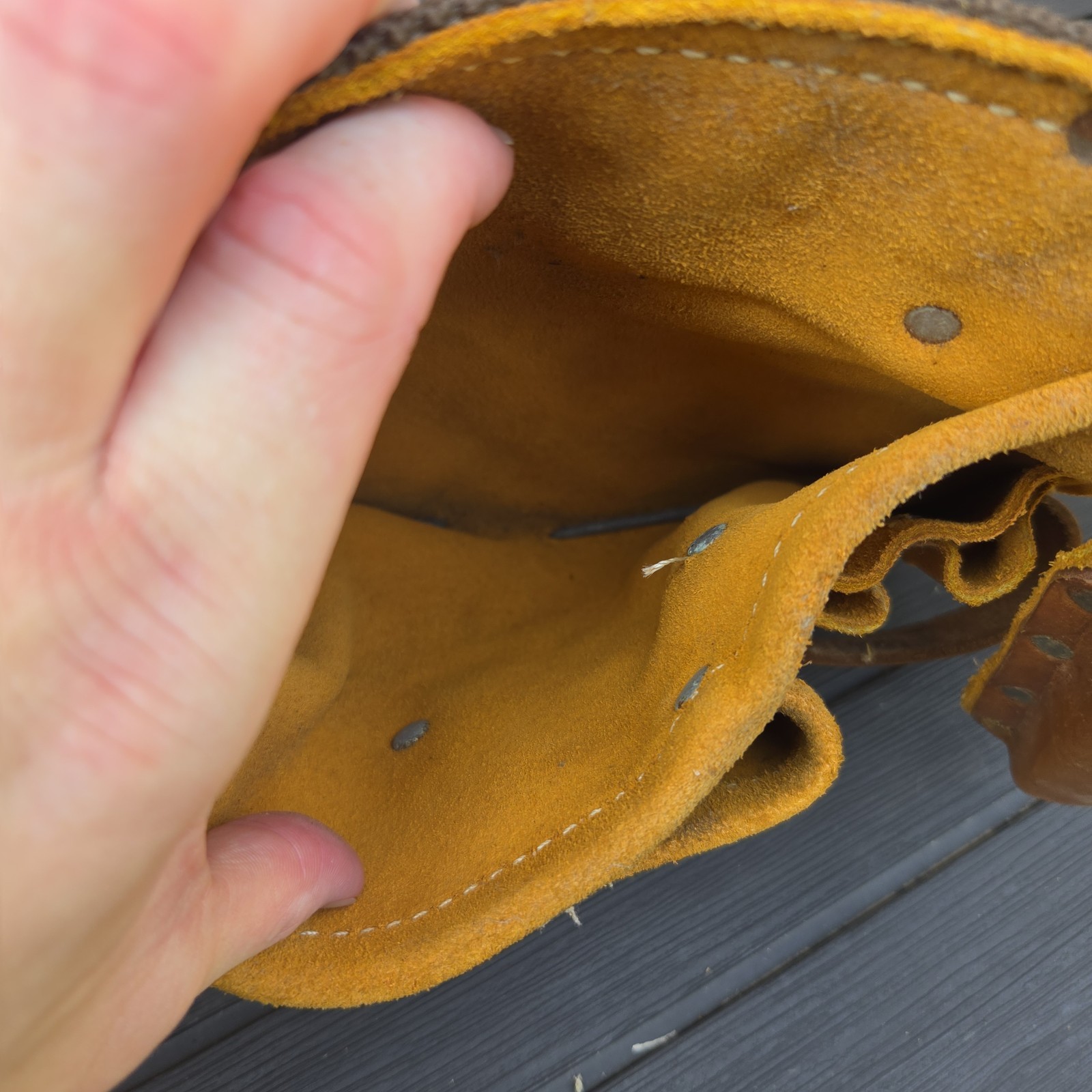 Carpenter LEATHER TOOL BELT/POUCH Custom Leathercraft CLC H427X