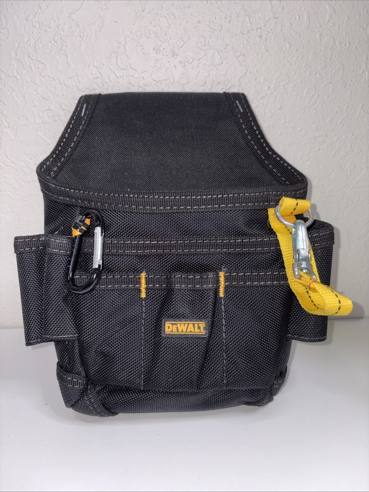 DeWALT DG5103 Construction Tool Holder Durable Maintenance Electrician’s Pouch