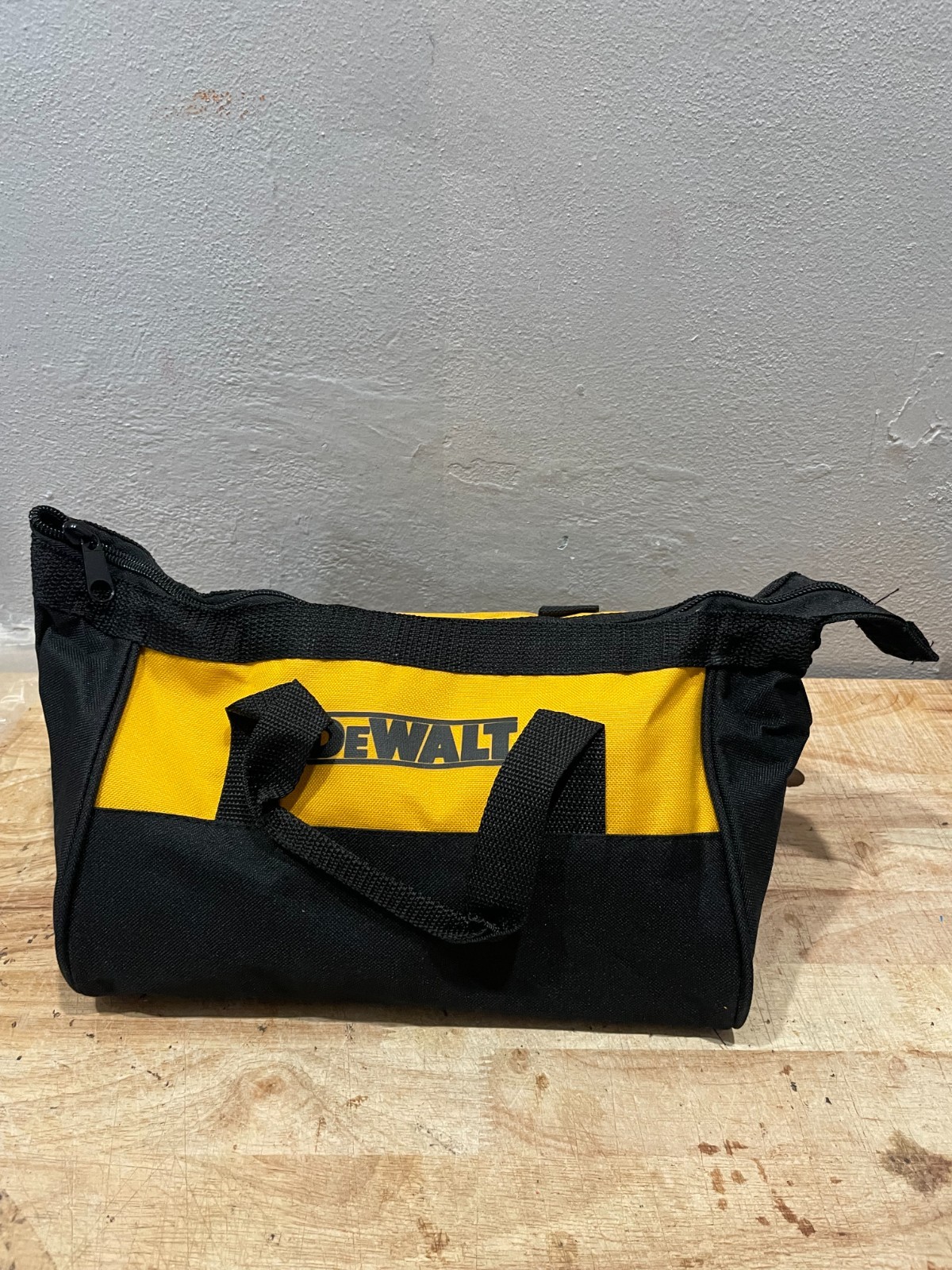 Dewalt 11” Heavy Duty Ballistic Nylon Tool Bag 11” x 8” x 7”( 2 new bags )