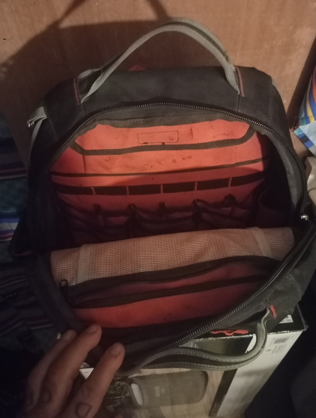 Milwaukee Ultimate Jobsite Backpack -Red/Black (48-22-8201)