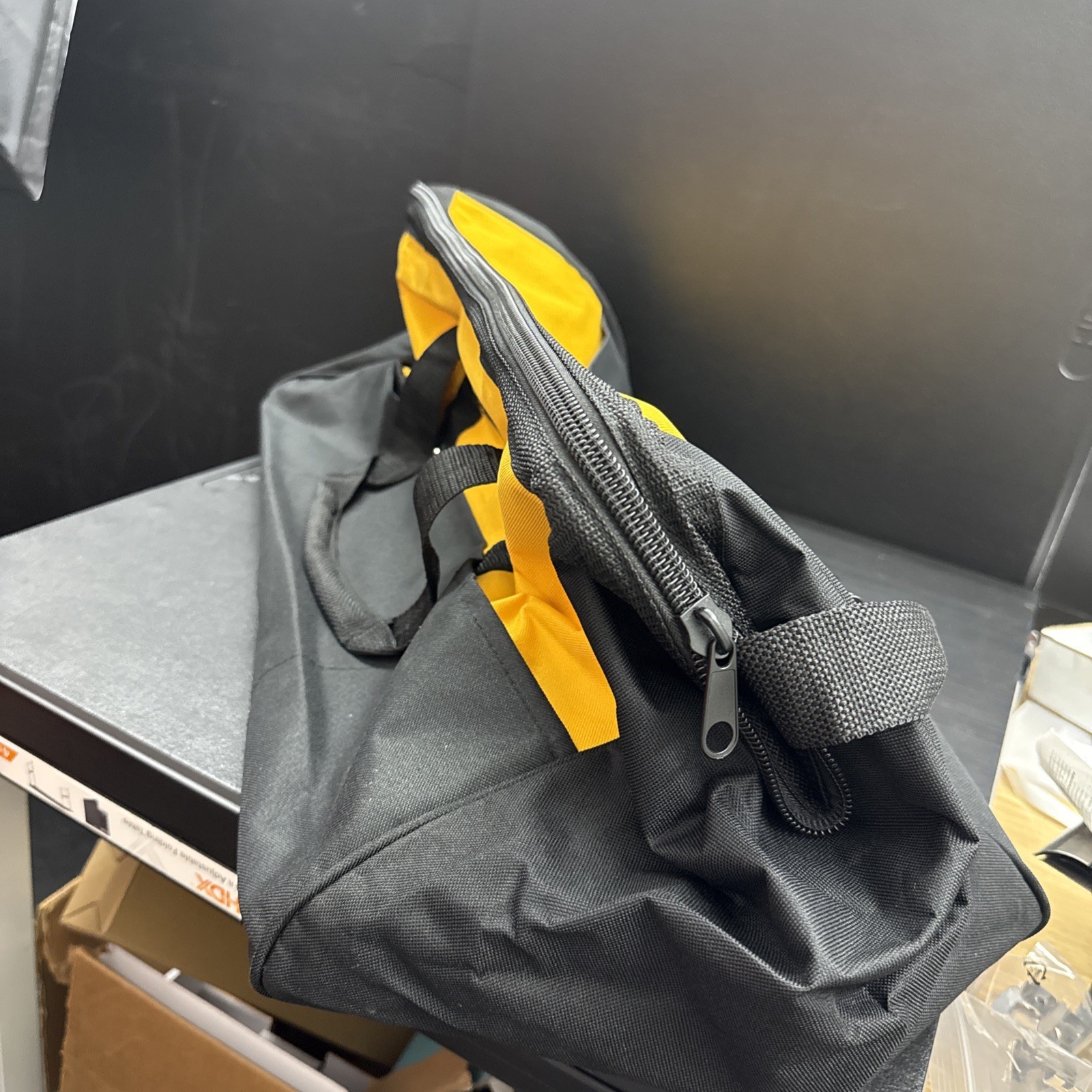 Dewalt DCK024 24″ Tool Bag Heavy Duty Ballistic Nylon 24” x 12″ x 12″