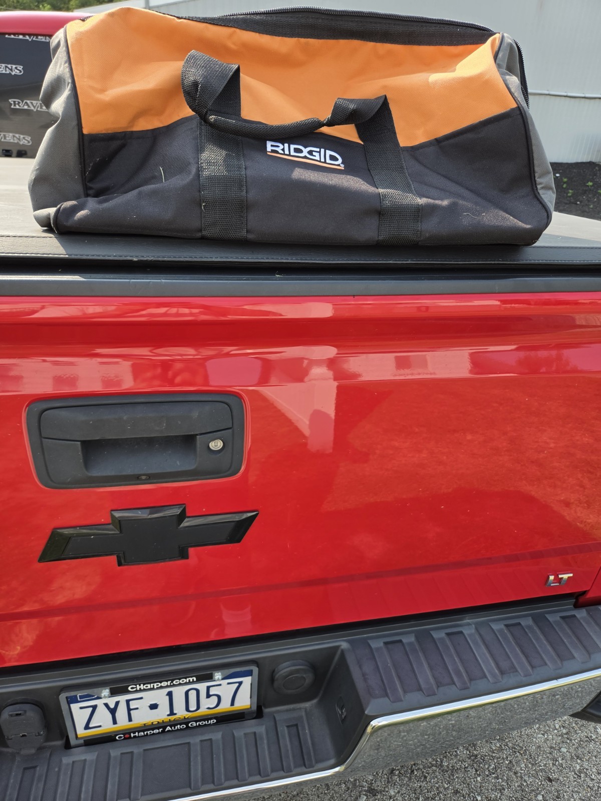 Ridgid Canvas Contractors Tool Bag – 6 Pockets – 22″ x 10″ x 13″ – 903211008