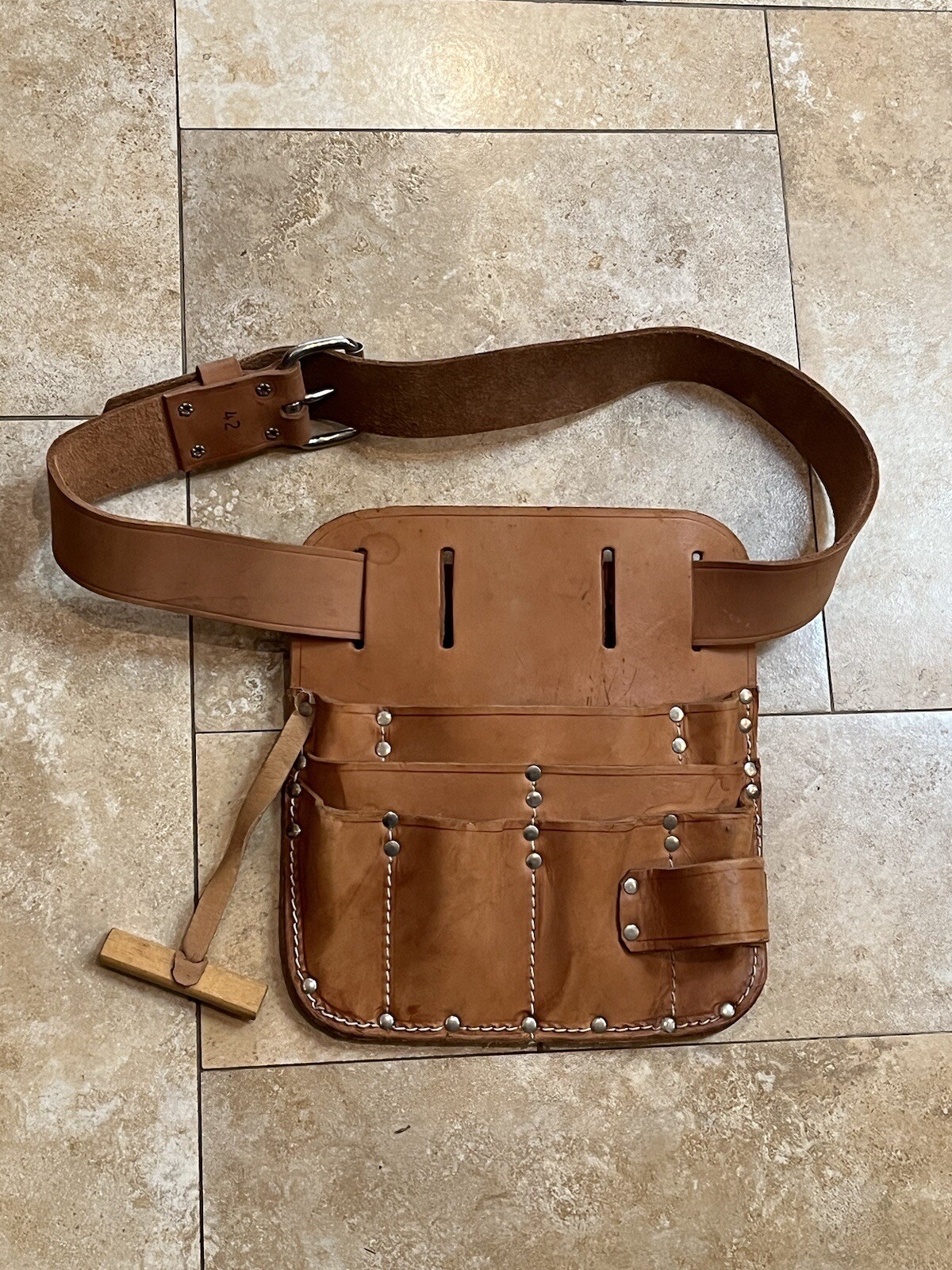 Leather Electrician’s Tool Belt Pouch And Belt, Never Used 42 Inches