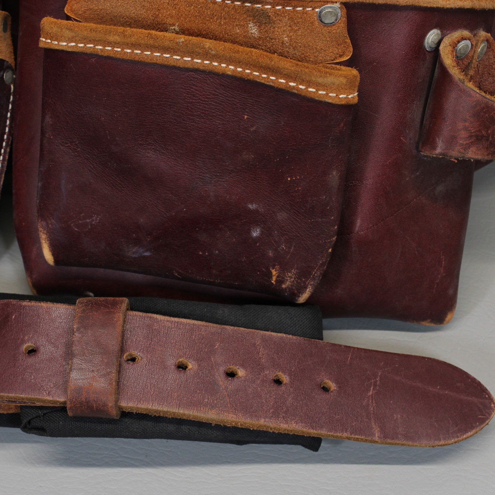 Occidental Carpenter’s Leather Tool Belt & Pouches 5018, 5060, Med. Belt