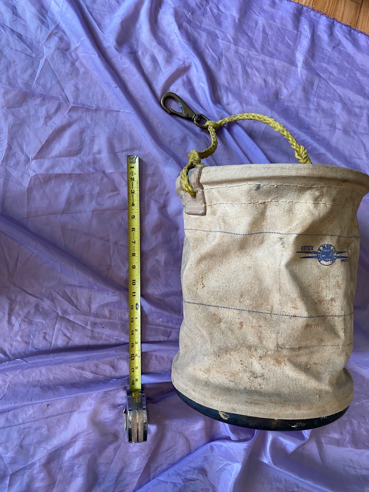 VINTAGE ESTEX HEAVEY DUTY UTILITY CANVAS BAG WITH A ROPE AND BRASS HOOK
