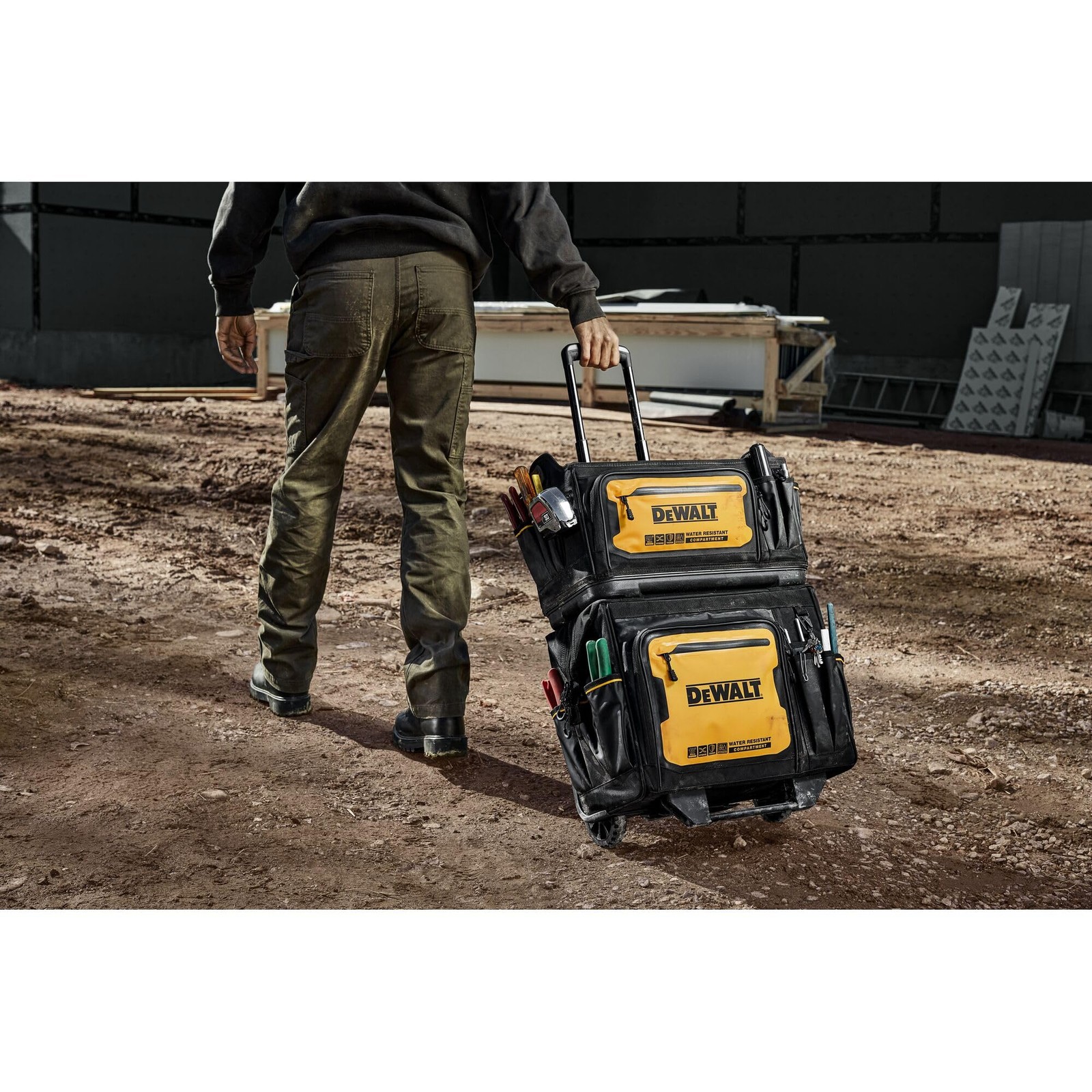 18 Inch Rolling Tool Storage Bag with 27 Pockets (DWST560107)