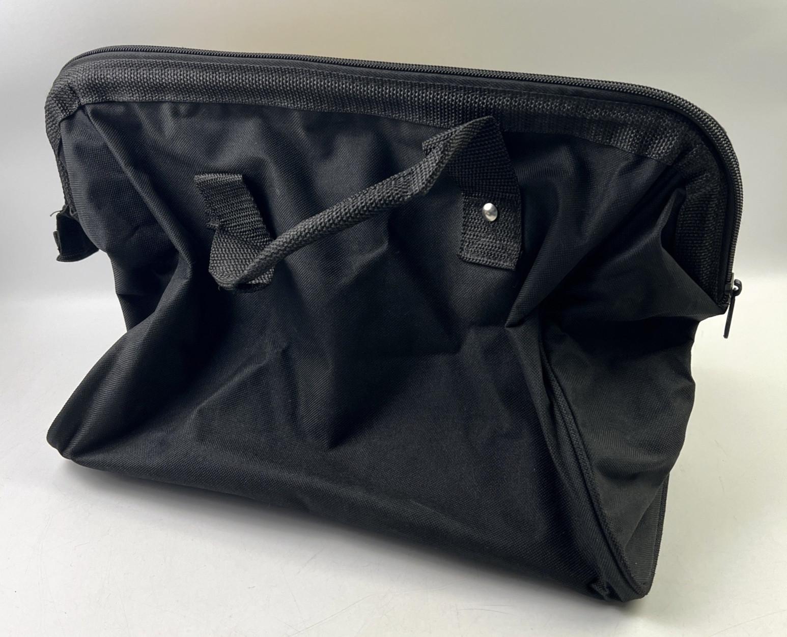 Dewalt Medium Heavy Duty Contractor Tool Bag 15″x10″x9.5″