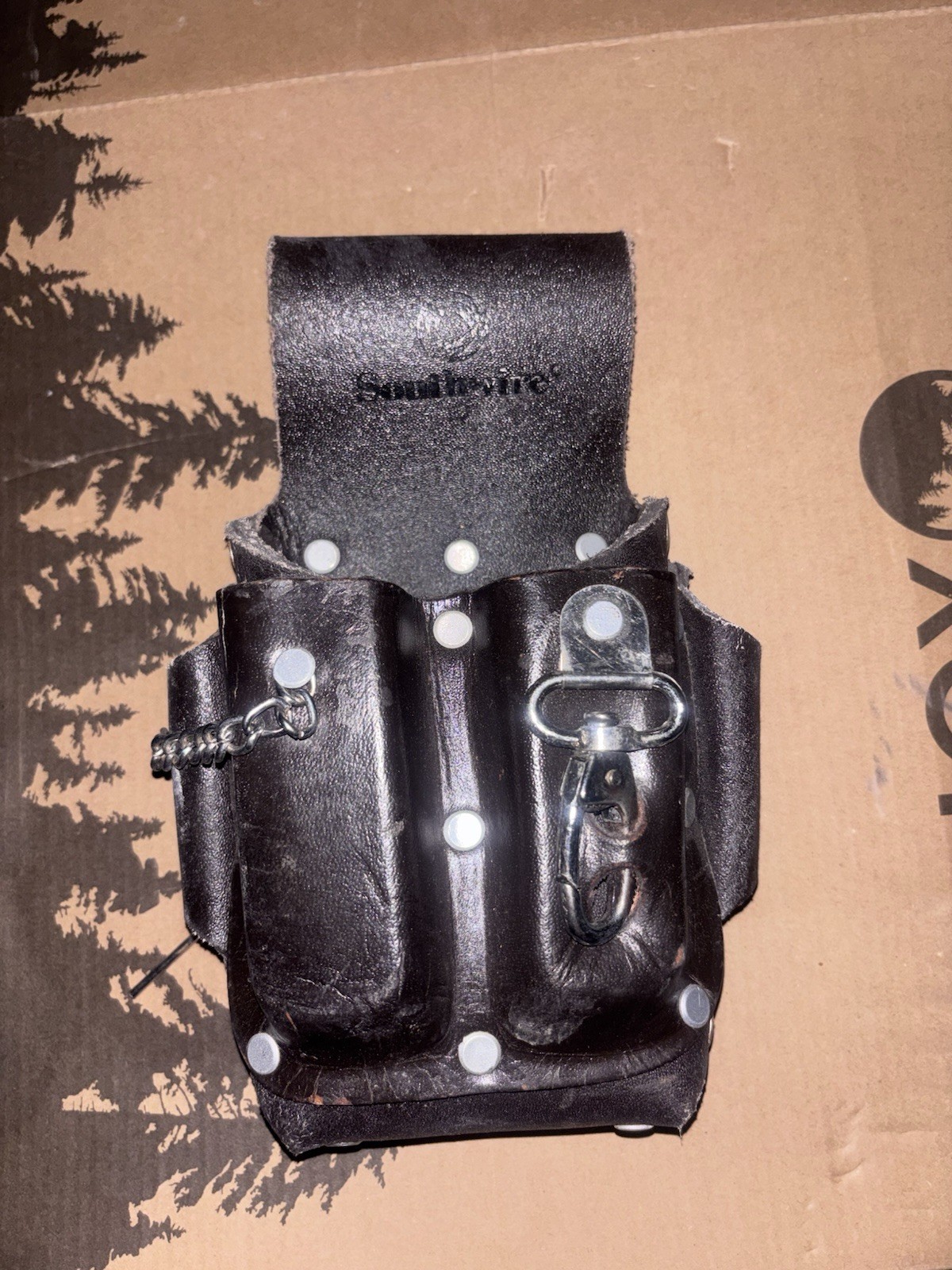 Southwire POUCH4 Leather Tool Pouch 5 Pocket Pouch + Electrical Tape Chain USED