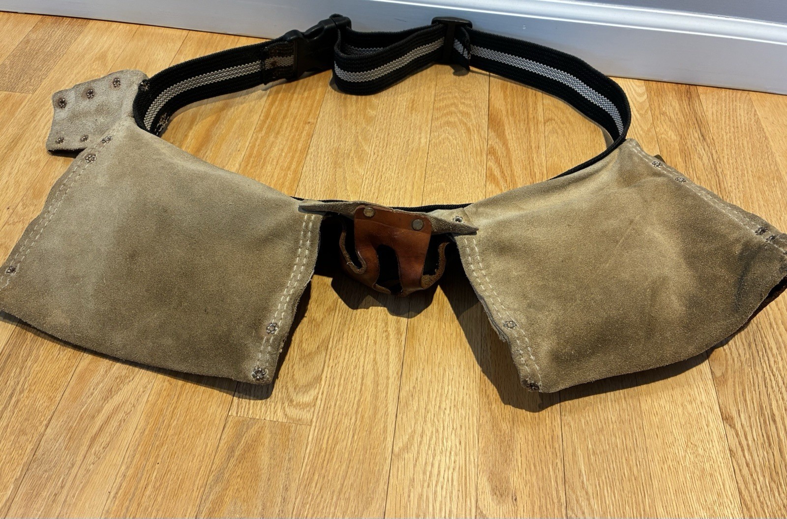 Vintage Action Work Products Leather Tool Belt 2 Pouches Carpenter Nail Apron