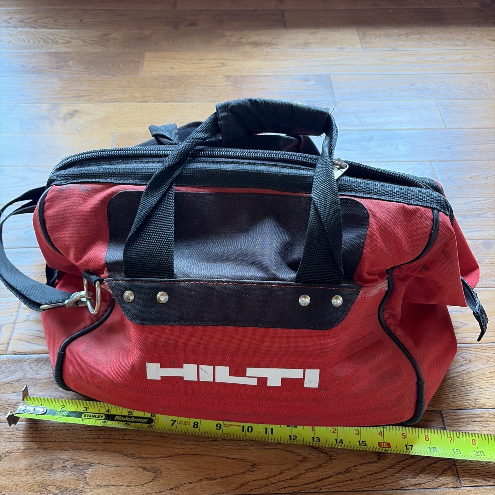 Hilti Heavy Duty Medium Size Tool Bag 18 x 10x 12 #vv6
