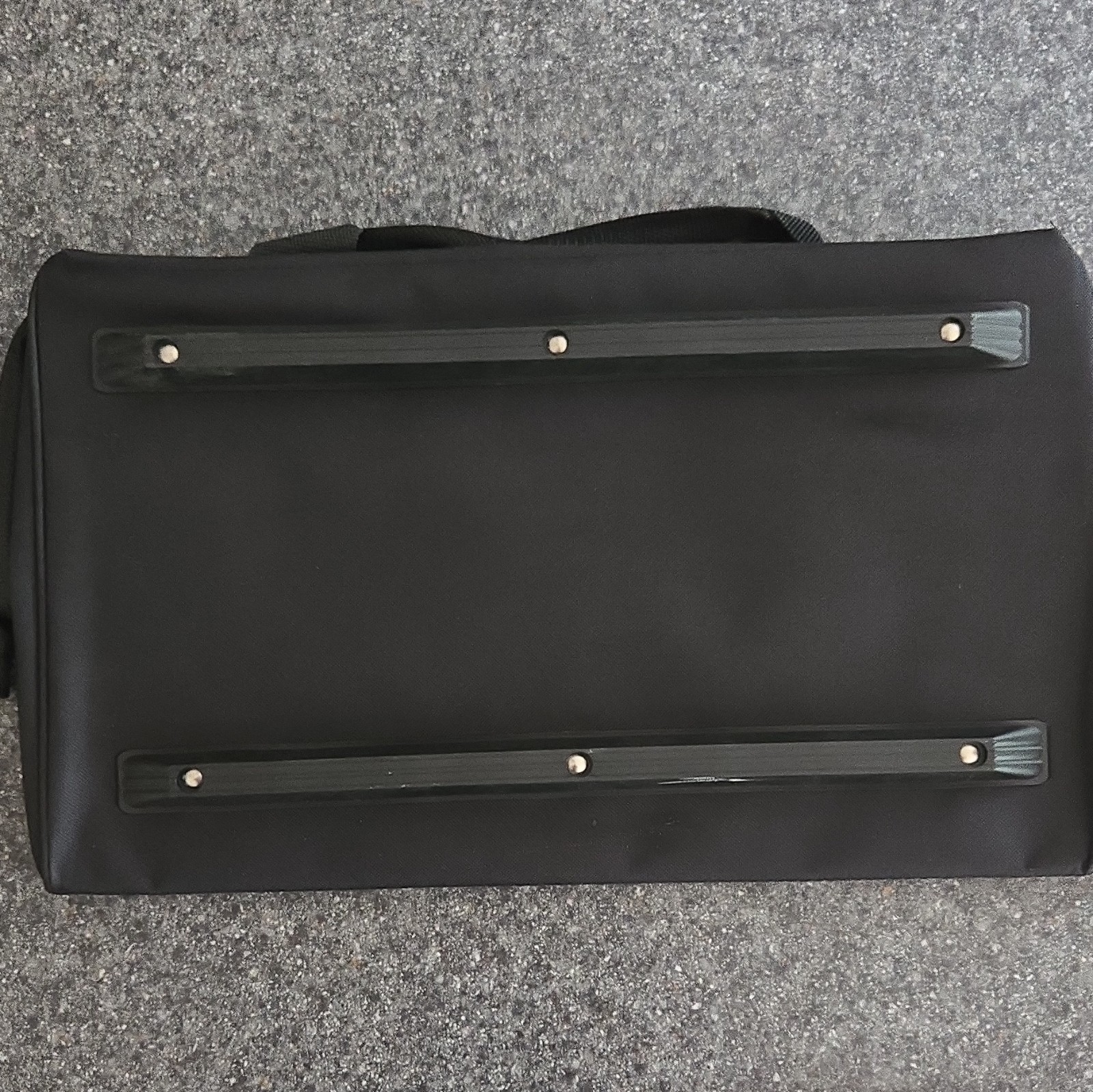 DEWALT Tool Bag Nylon Black/Yellow Zipper Closure With Handles 19″x12″