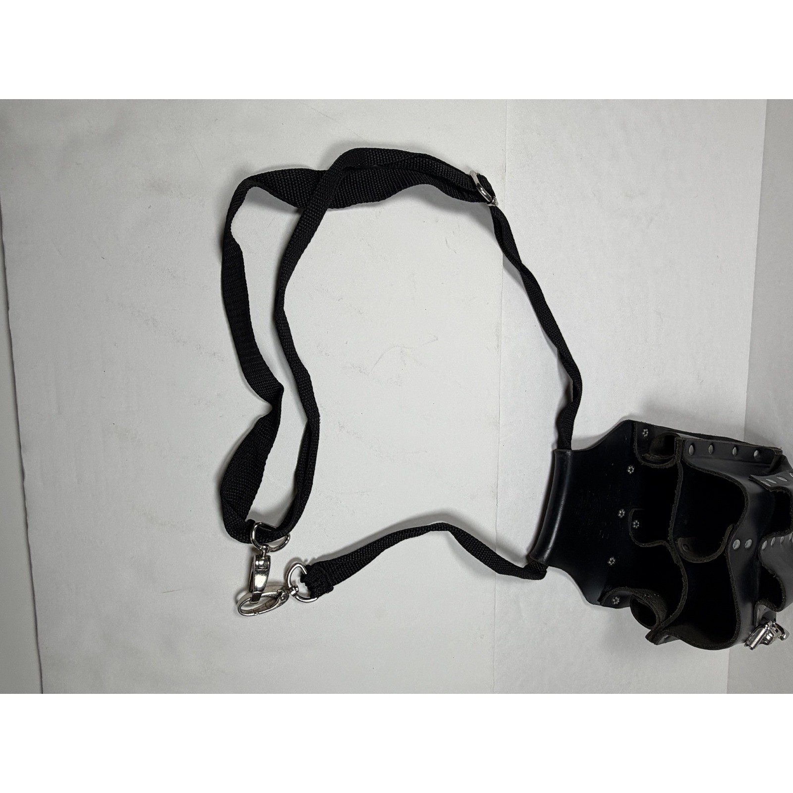 Klein Tools 5164T 8 Pocket Leather Tool Pouch Shoulder Strap Black Electrician