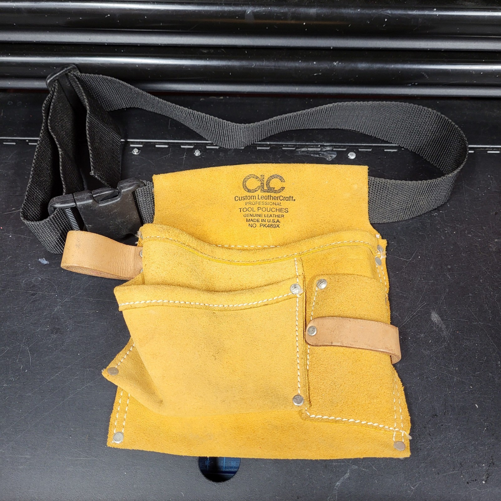 CLC Custom Leathercraft Carpenters Nail Tool Bag With Belt