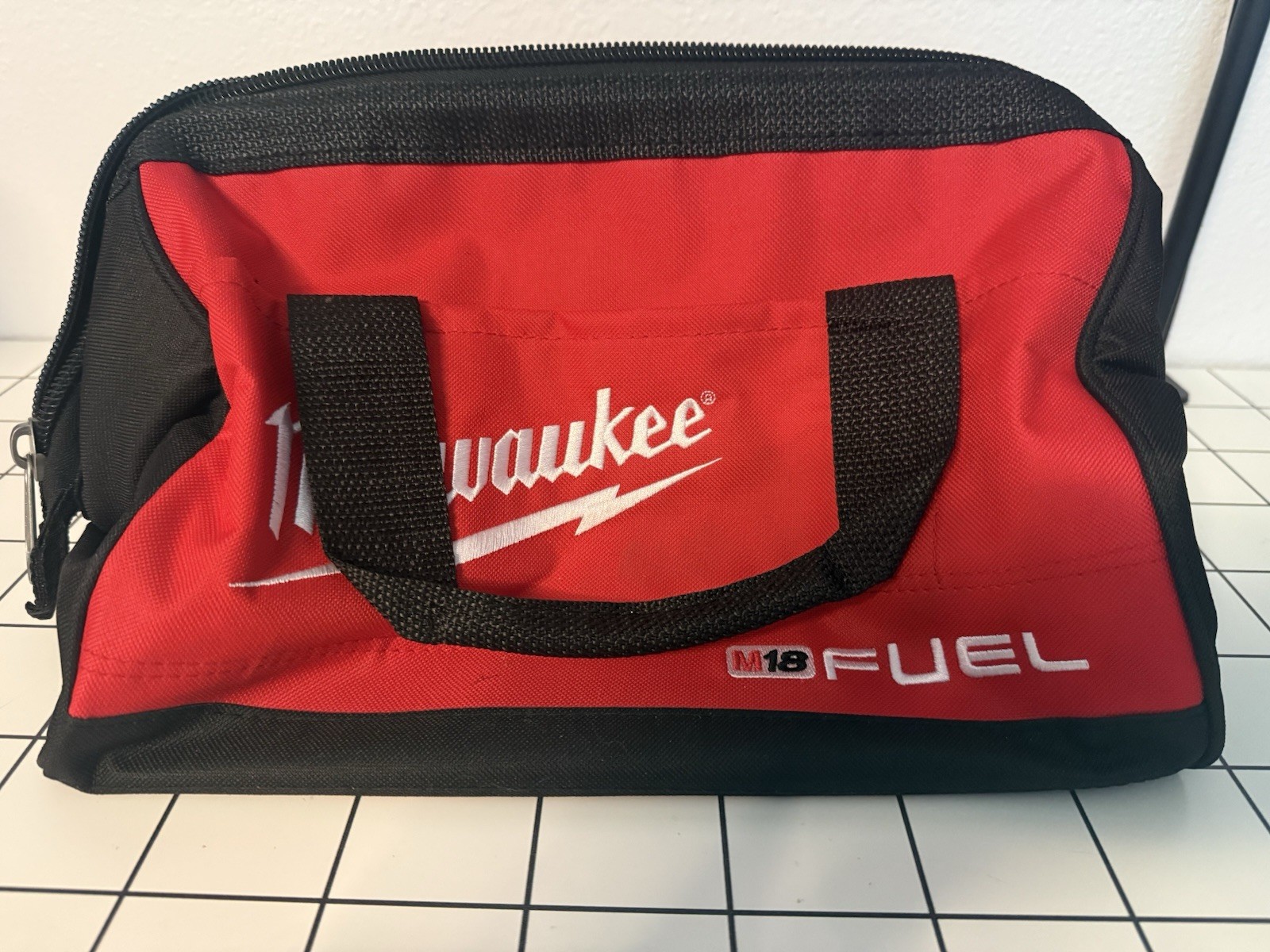 Milwaukee 902001011 Tool Bag – Red