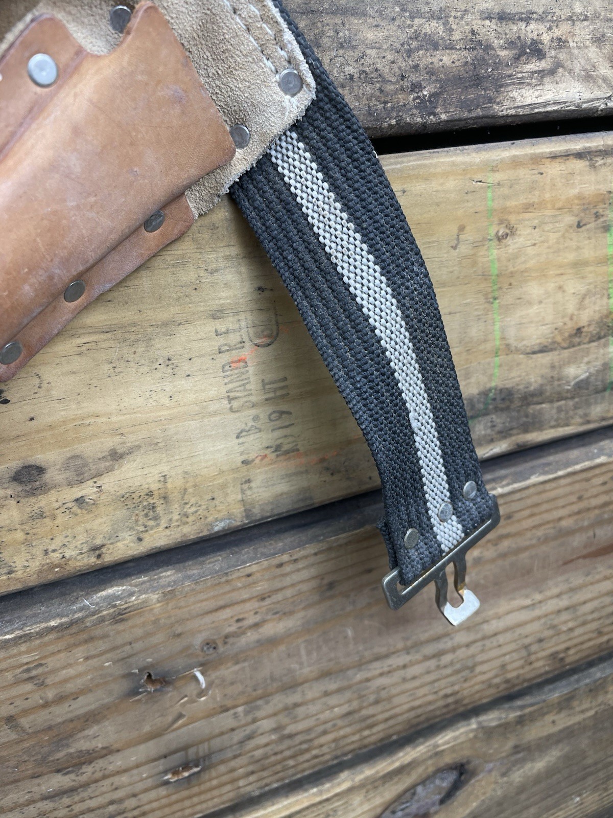Popular Mechanics Leather Tool Belt Tan Light Brown Adjustable Pockets Loops