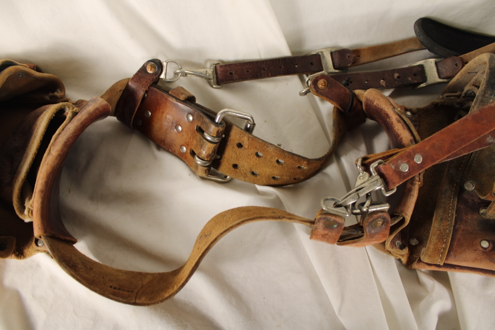 Vintage Occidental Leather Framer Tool Bag Belt 42-40 Set Padded Suspenders
